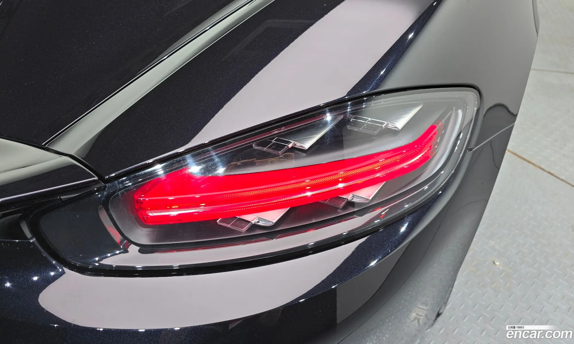 Porsche 718 Boxster 2019 WP0CA2981KS214212 — 17