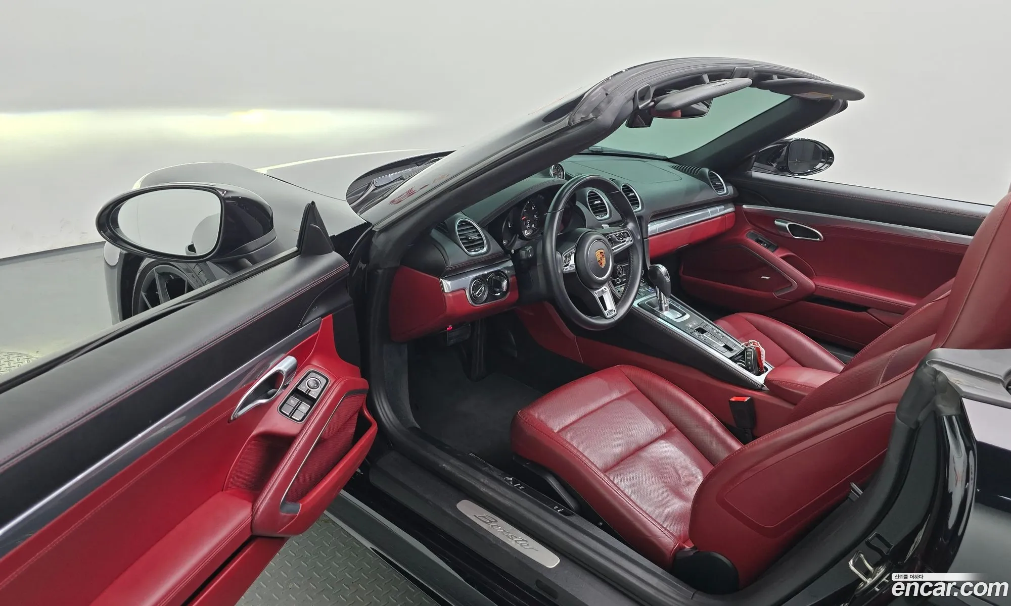 Porsche 718 Boxster 2019 WP0CA2981KS214212 — 16