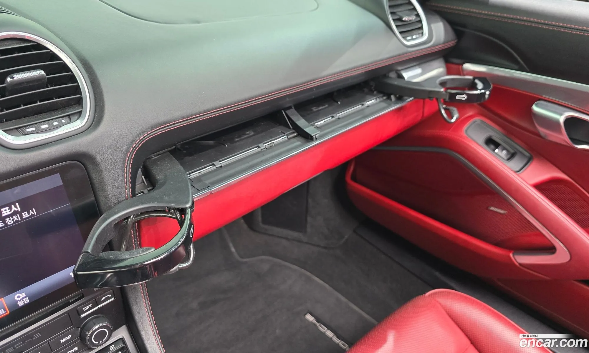 Porsche 718 Boxster 2019 WP0CA2981KS214212 — 18