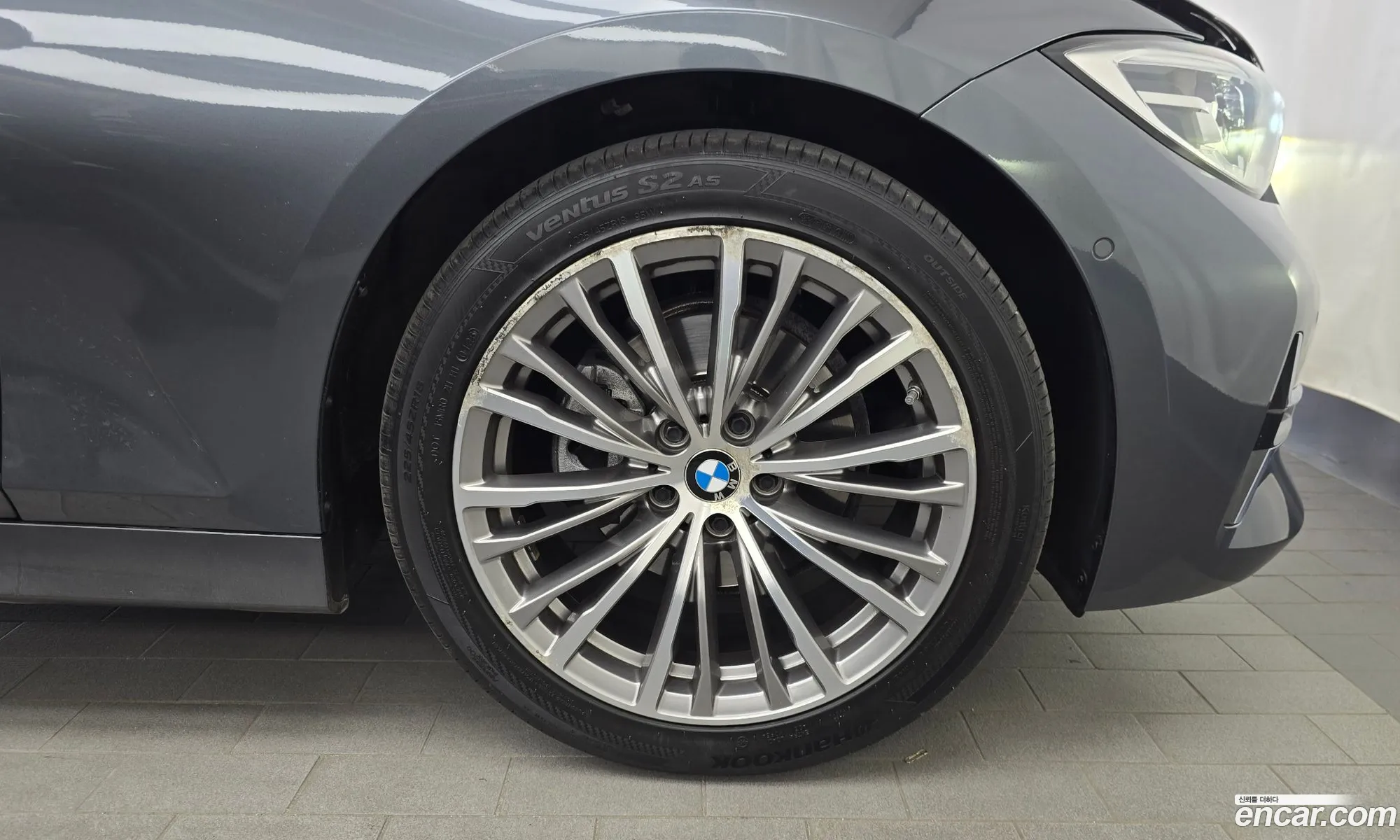 BMW 3 Series 2020 — 30