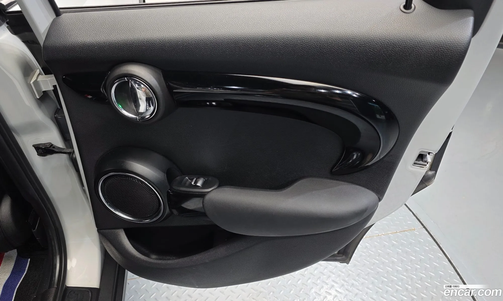 Mini Cooper 2020 — 10