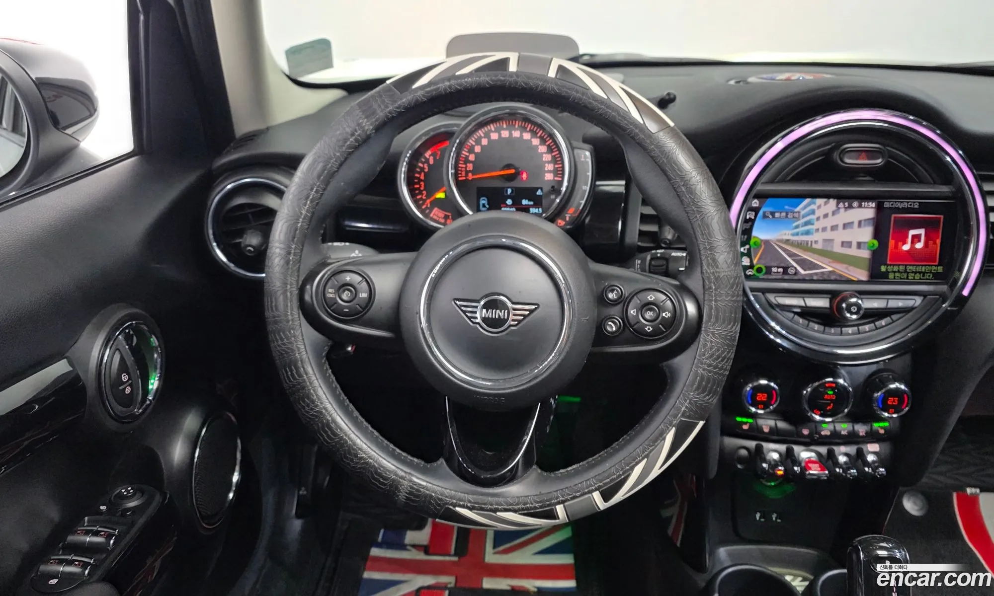 Mini Cooper 2020 — 33