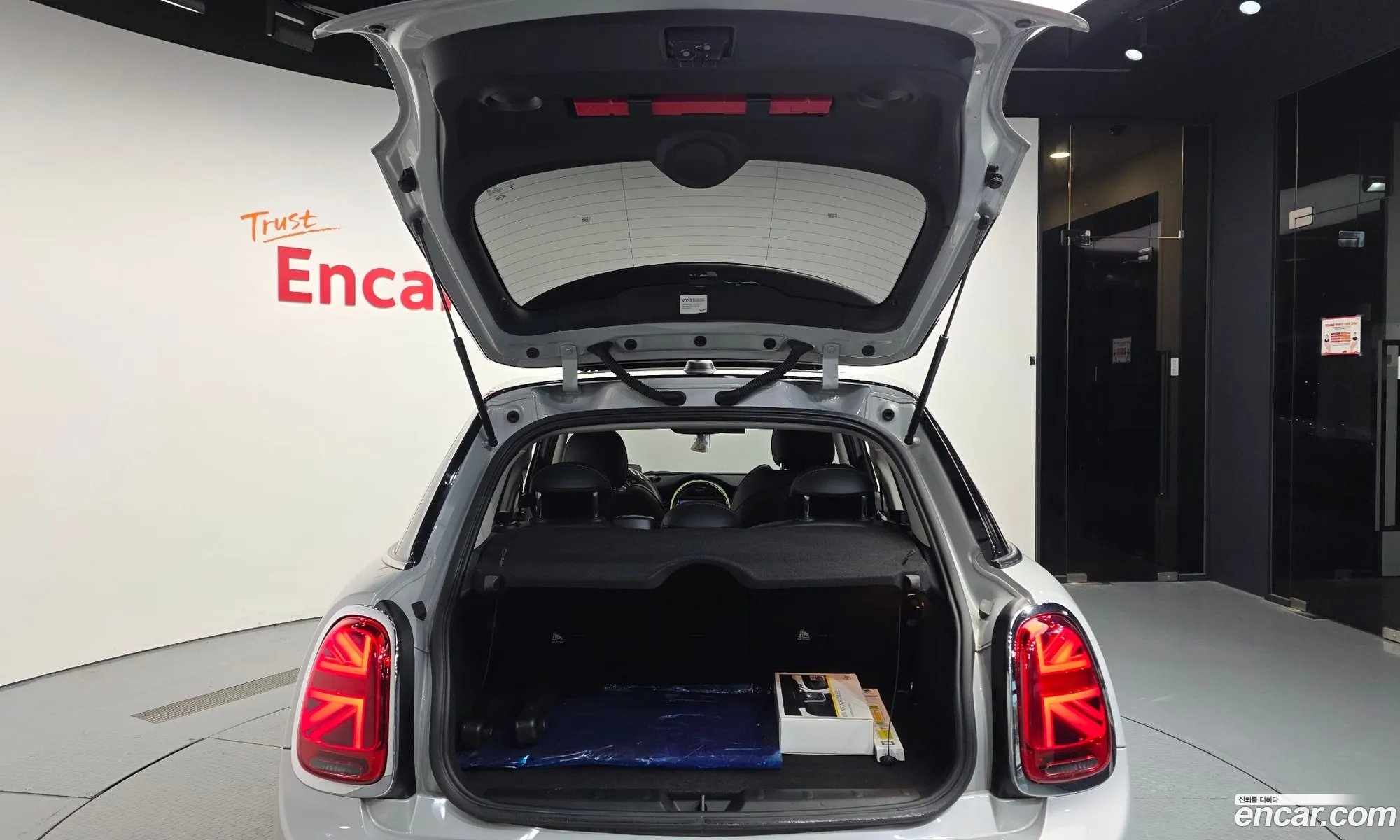 Mini Cooper 2020 — 23