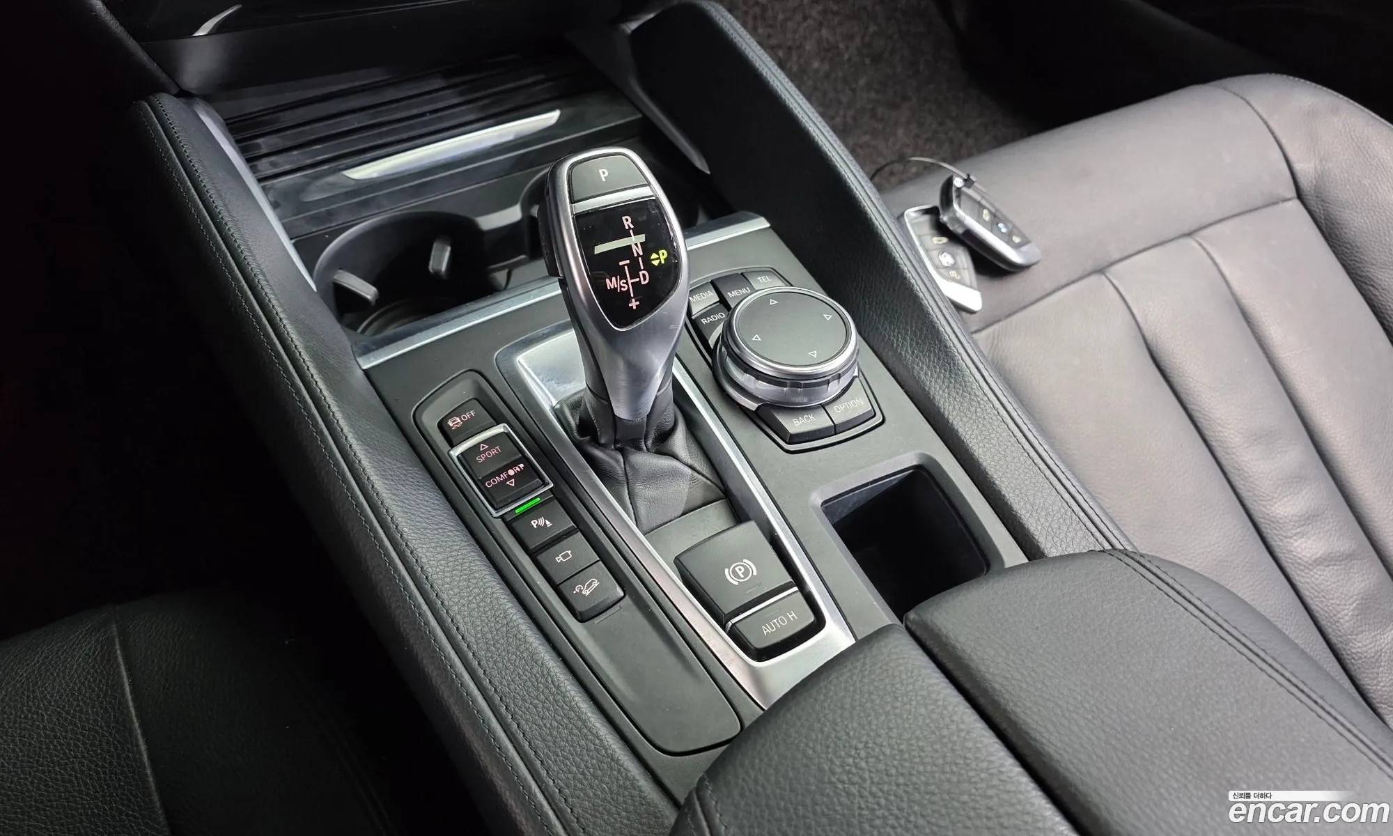 BMW X6 2015 WBAKV2100F0R23850 — 2