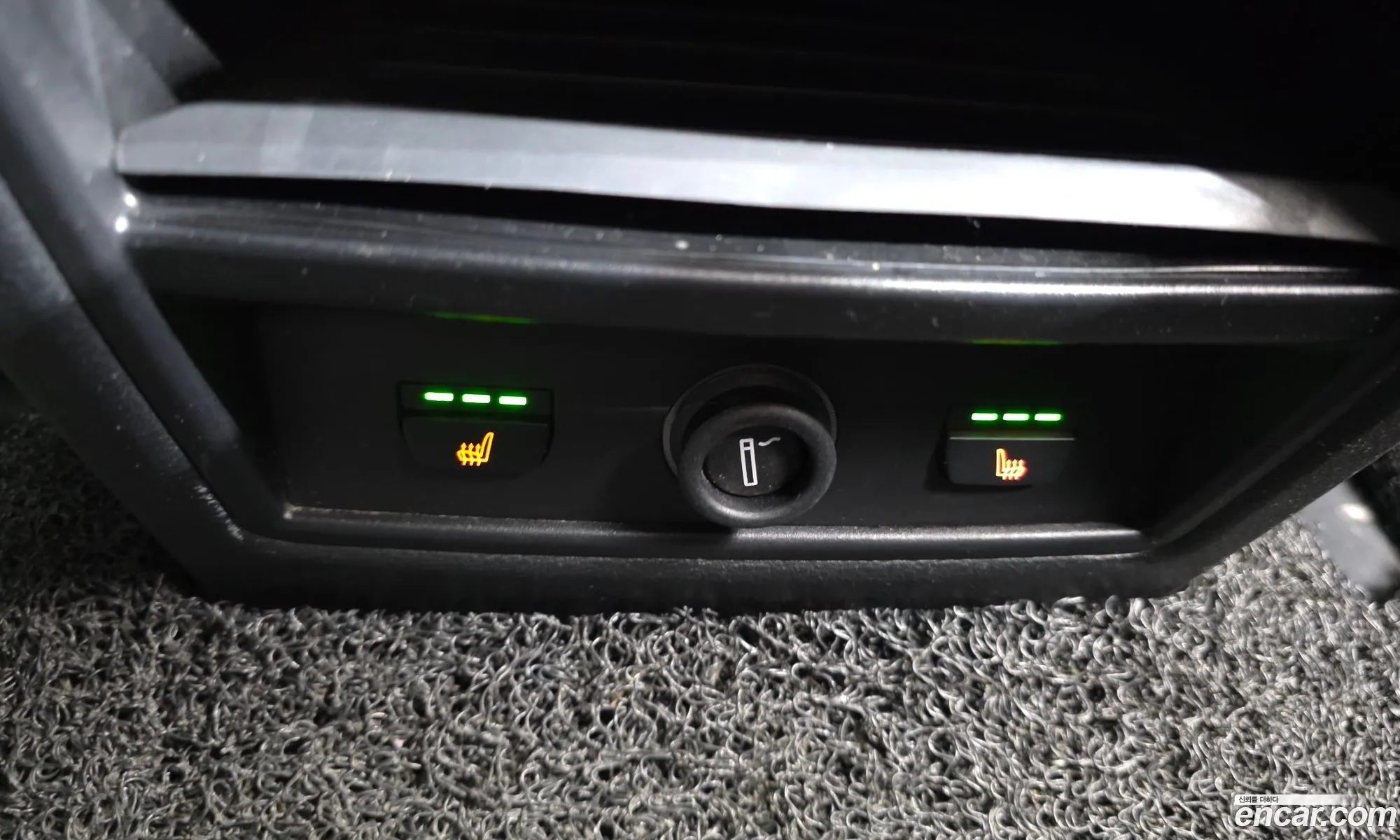 BMW X6 2015 WBAKV2100F0R23850 — 7