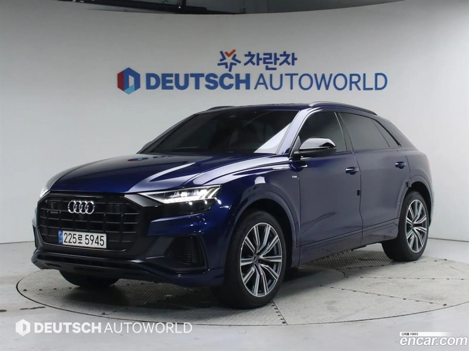 Audi Q8 2021 — 18