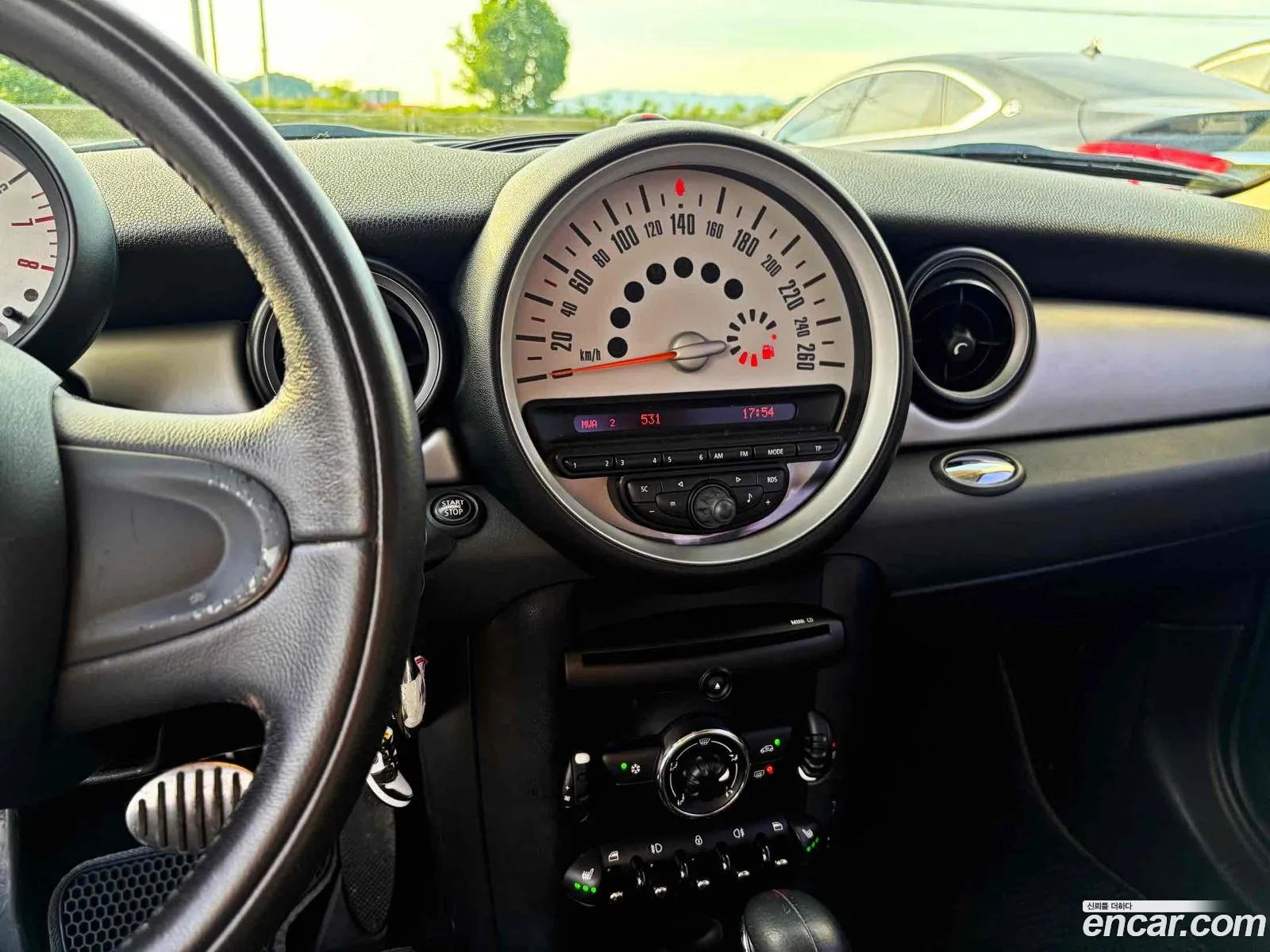 Mini Cooper 2011 — 8