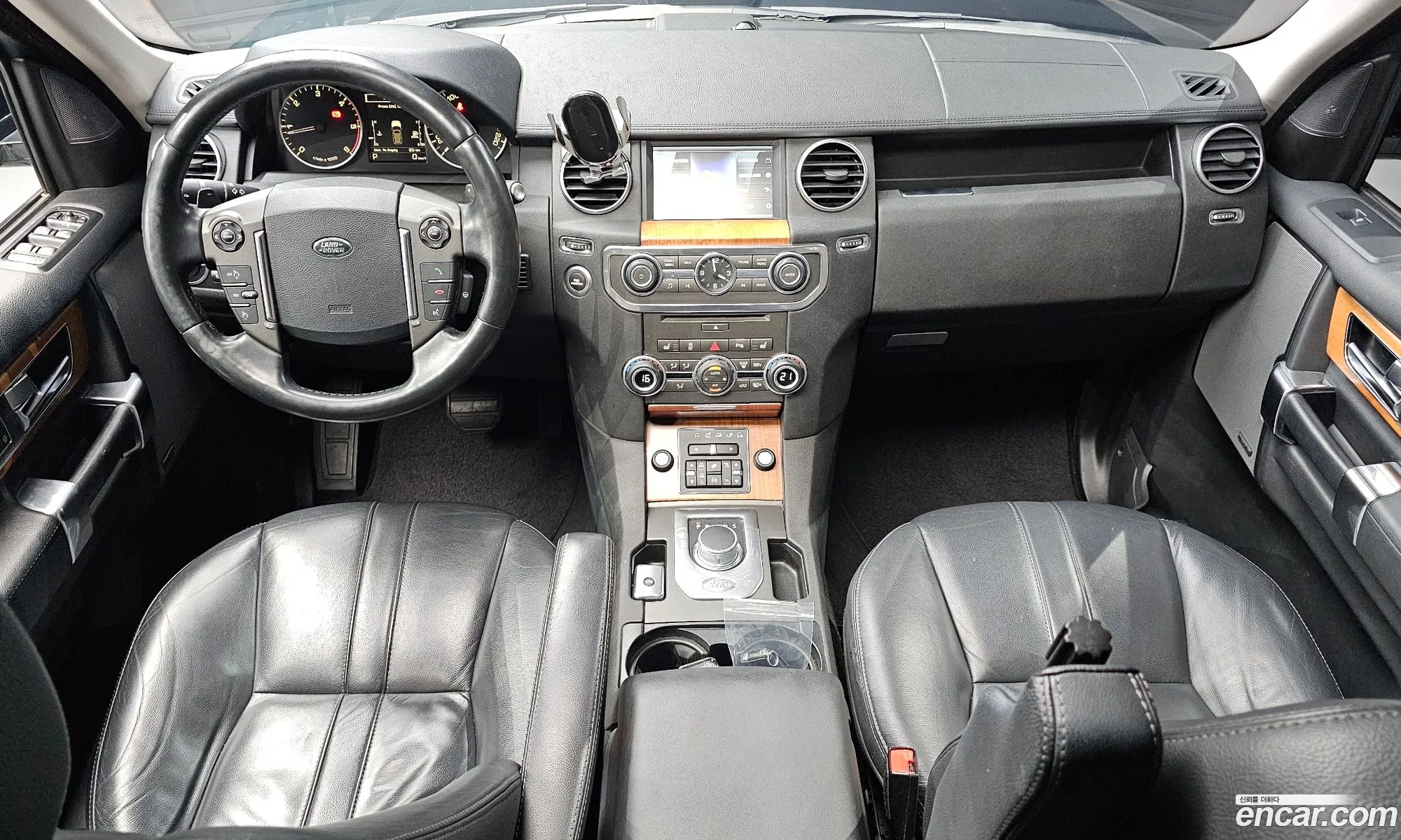 Land Rover Discovery 4 2015 SALLAAAG6FA755360 — 3