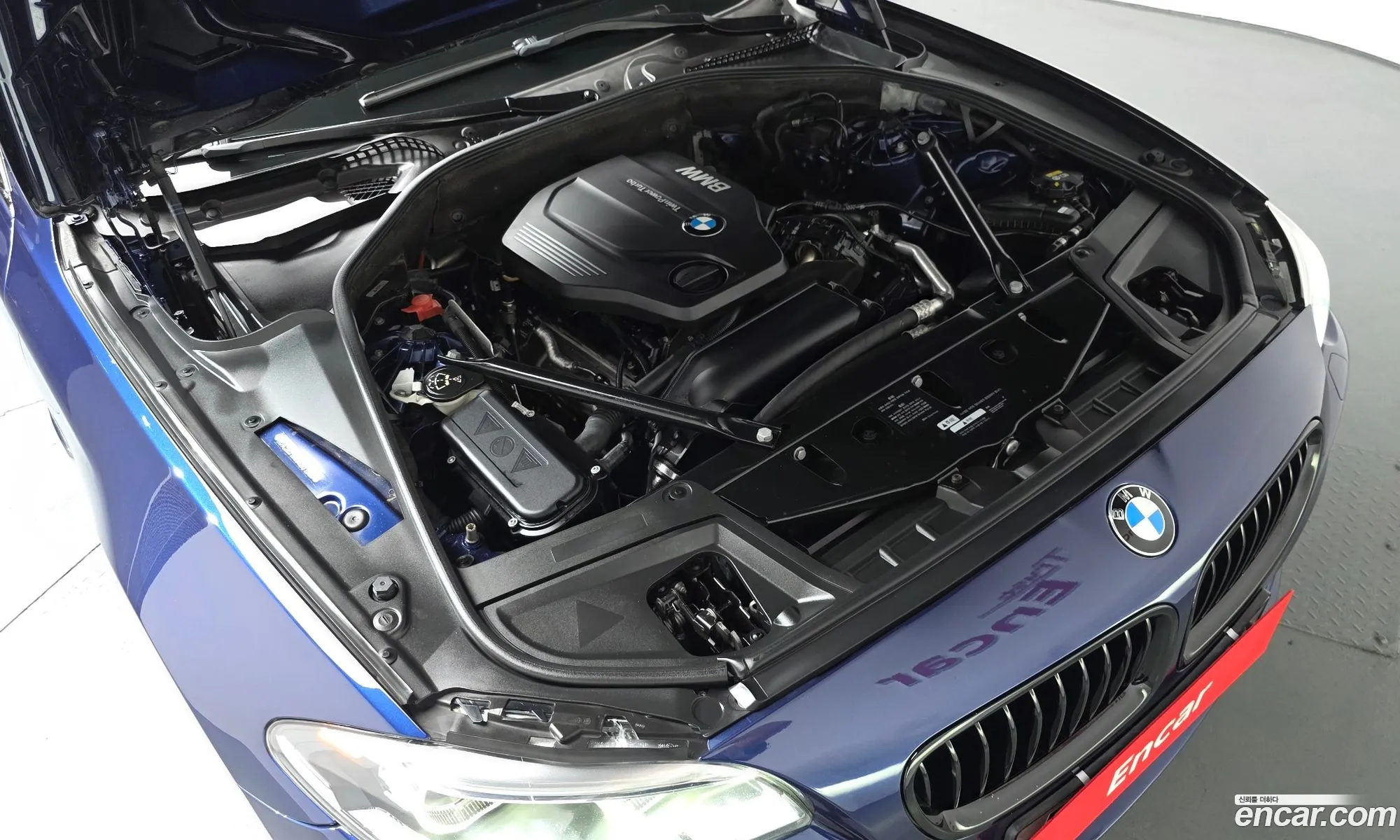 BMW 5 Series 2016 WBA5E5108GG201839 — 17