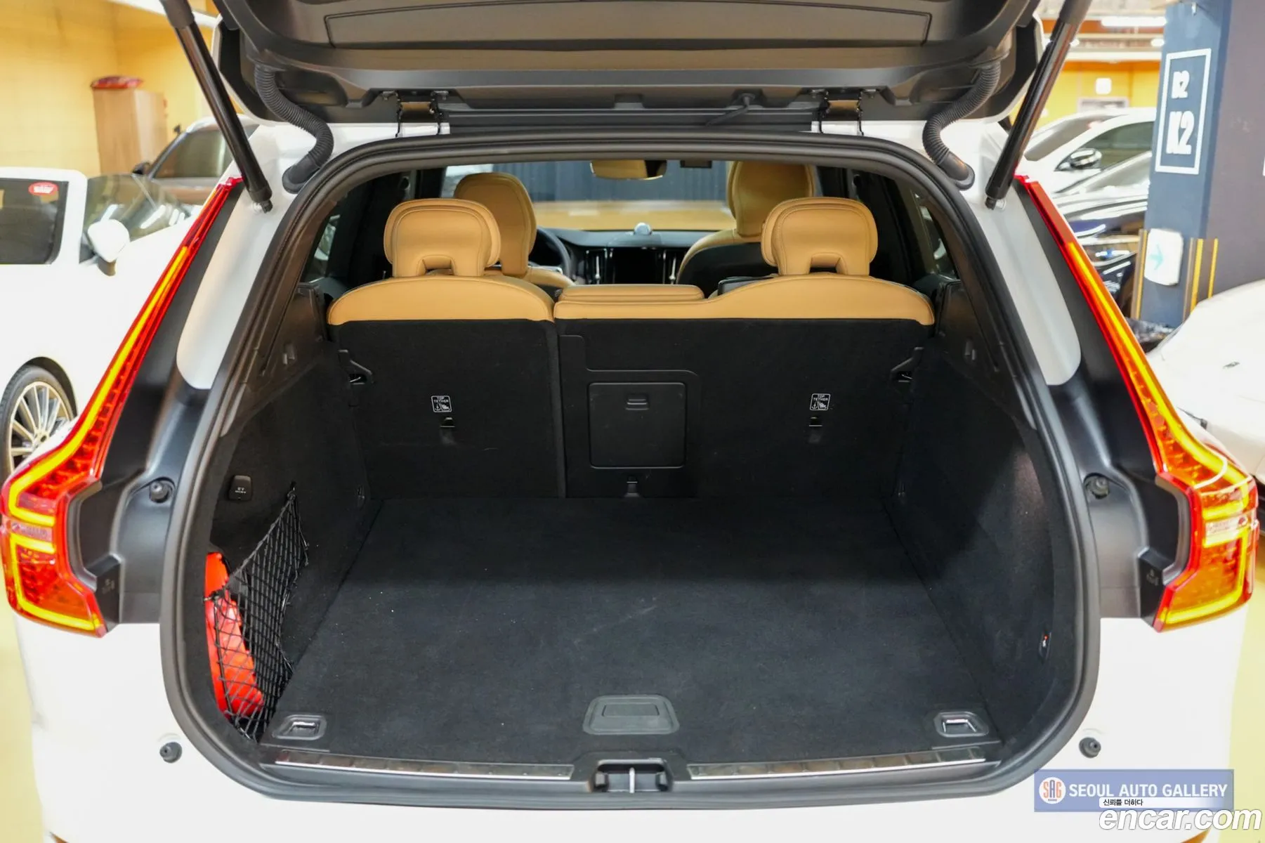 Volvo XC60 2023 — 12