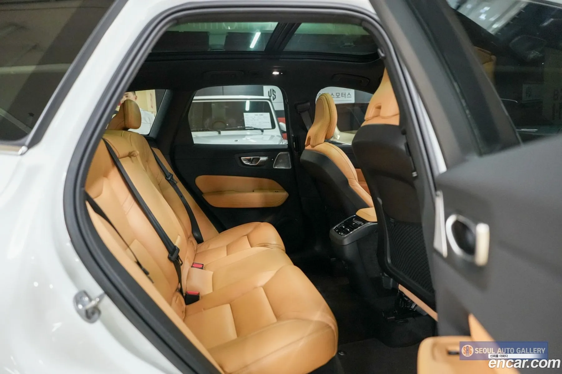 Volvo XC60 2023 — 4