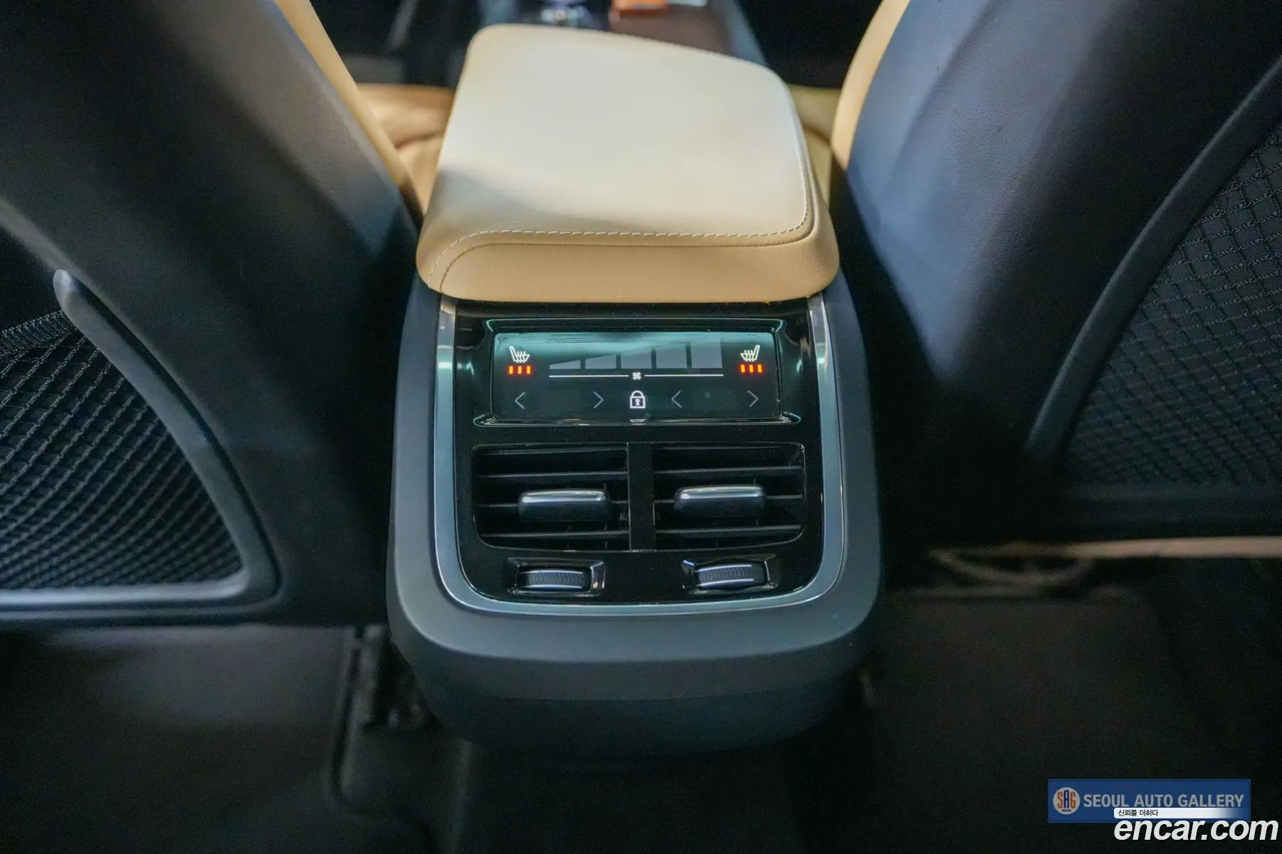 Volvo XC60 2023 — 14