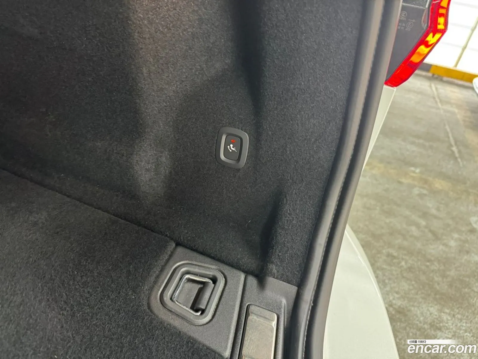 Volvo XC60 2023 — 19