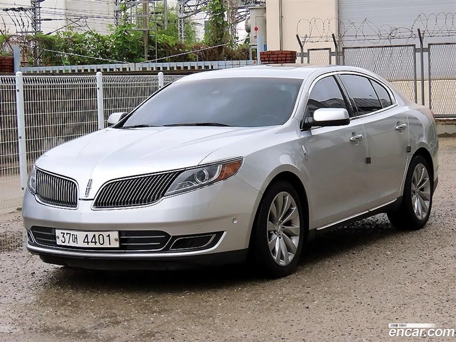 Lincoln MKS 2014 — 7