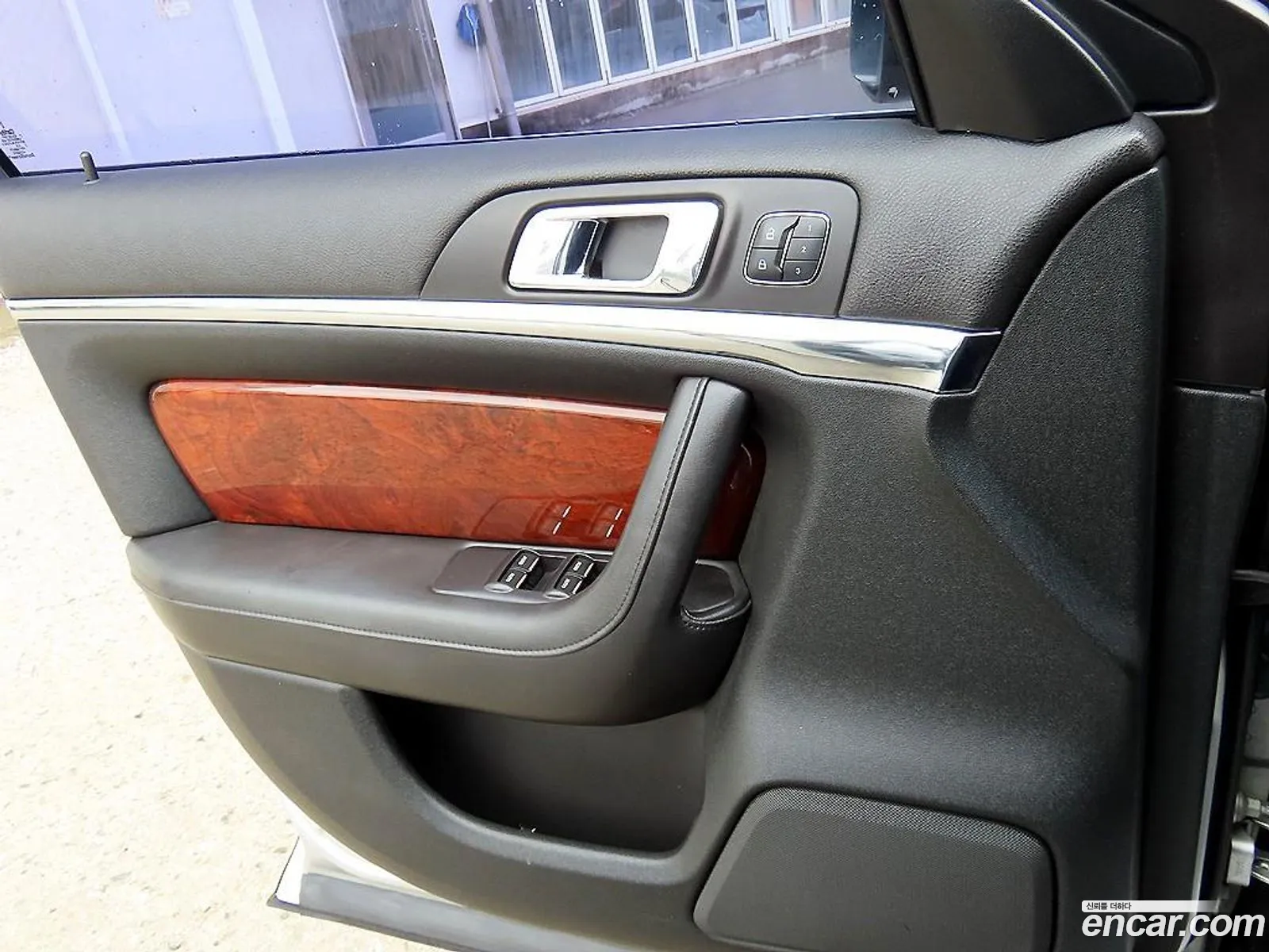 Lincoln MKS 2014 — 13