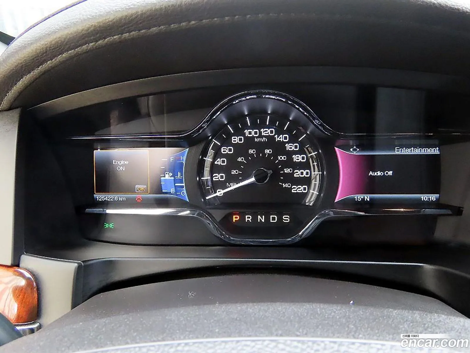 Lincoln MKS 2014 — 8