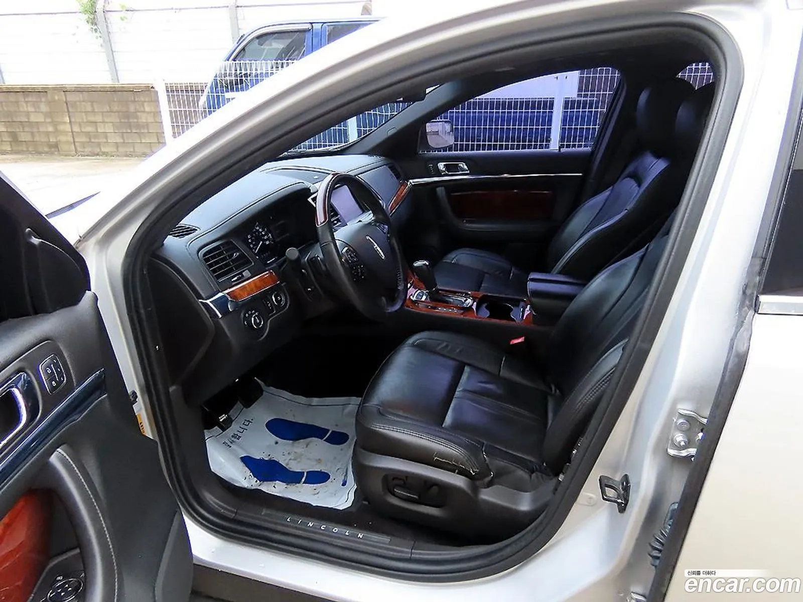 Lincoln MKS 2014 — 6