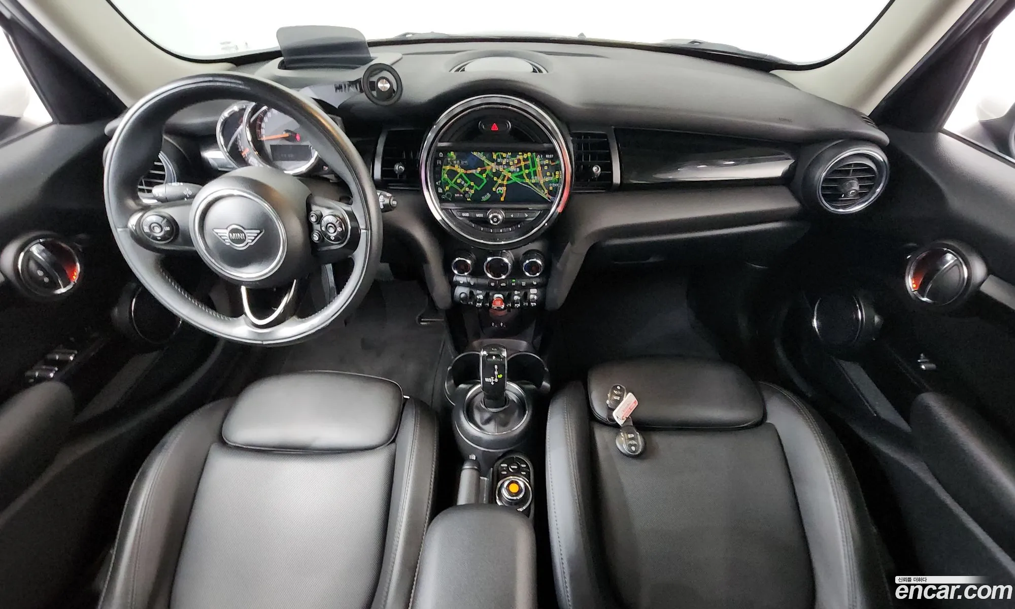 Mini Cooper 2020 WMWXV7108L2L95641 — 15