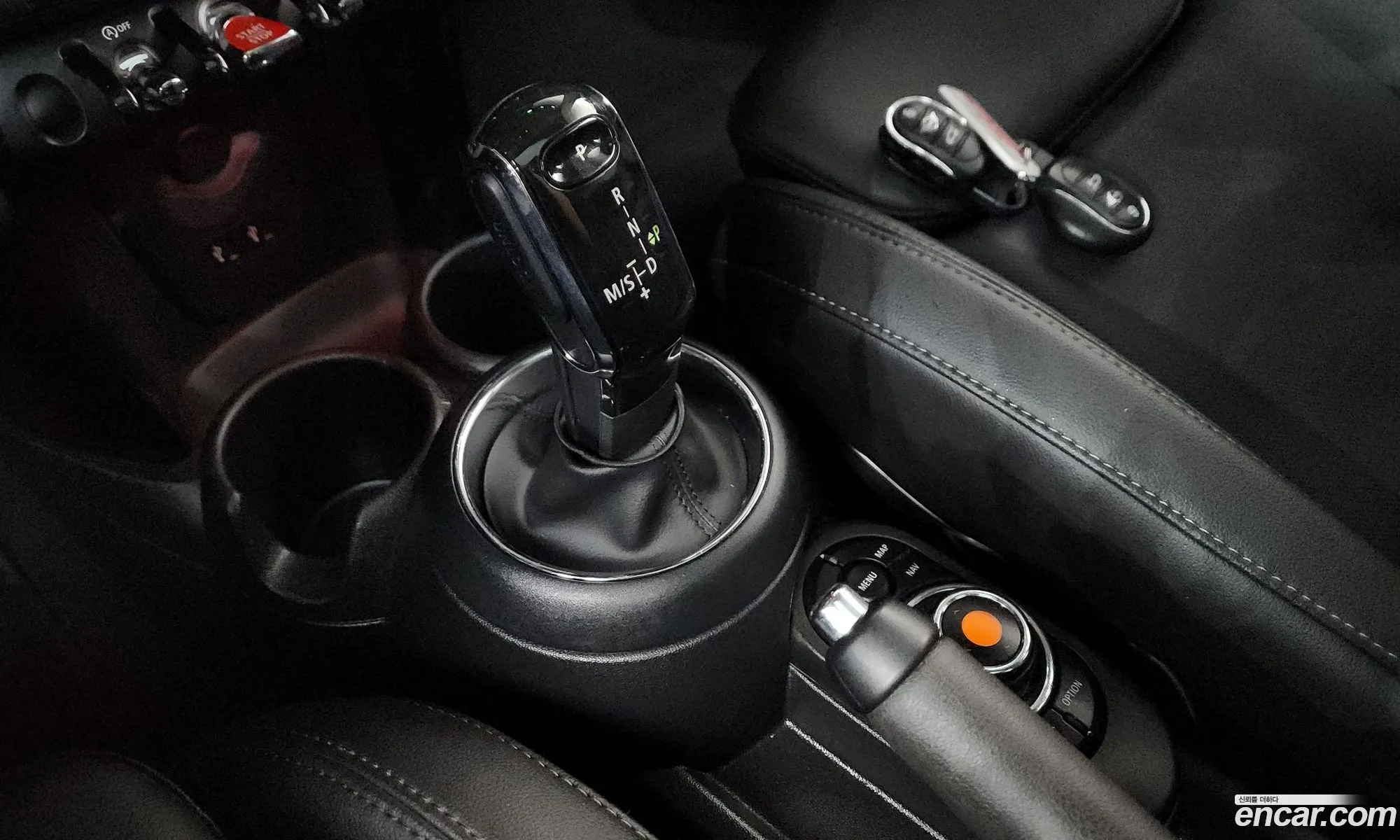 Mini Cooper 2020 WMWXV7108L2L95641 — 9