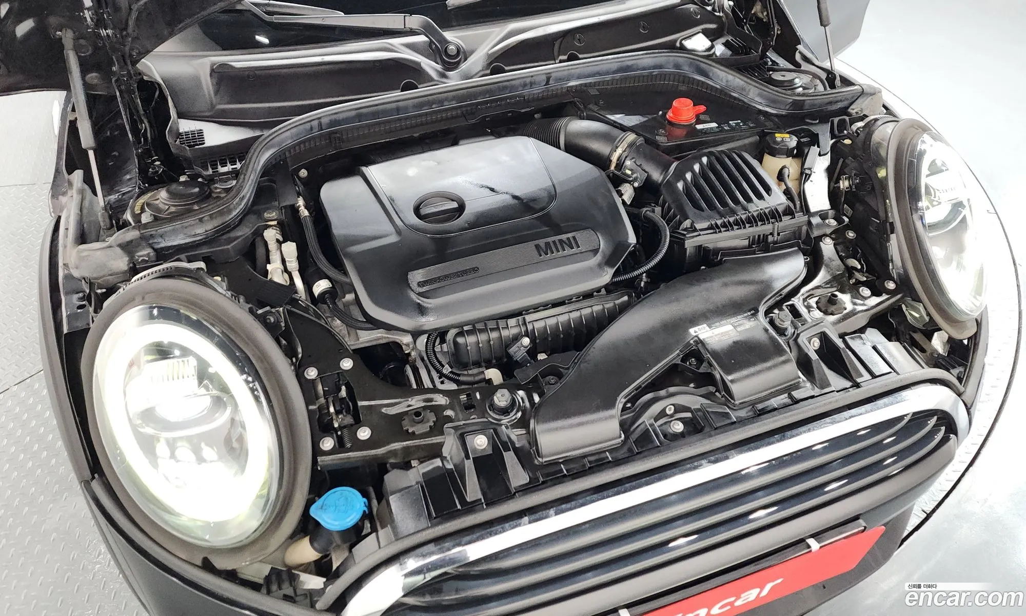 Mini Cooper 2020 WMWXV7108L2L95641 — 2