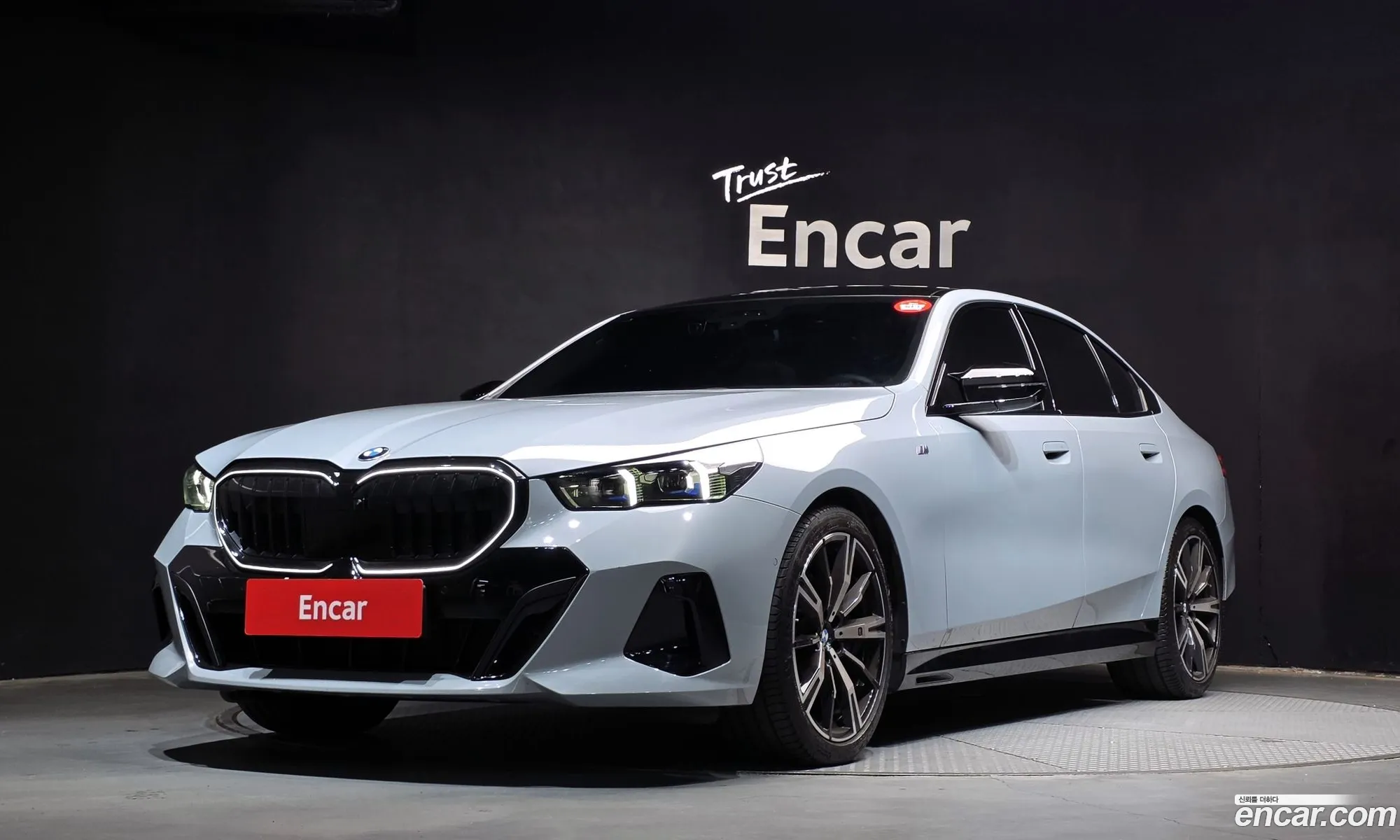 BMW 5 Series 2024 — 23