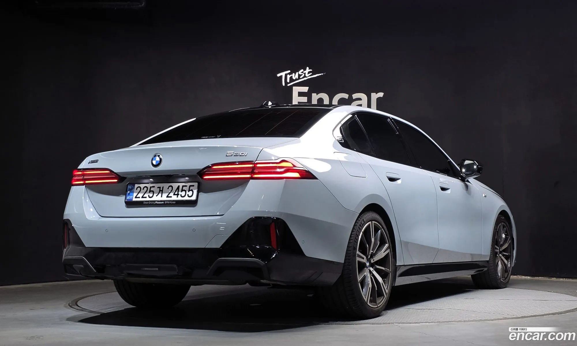 BMW 5 Series 2024 — 9
