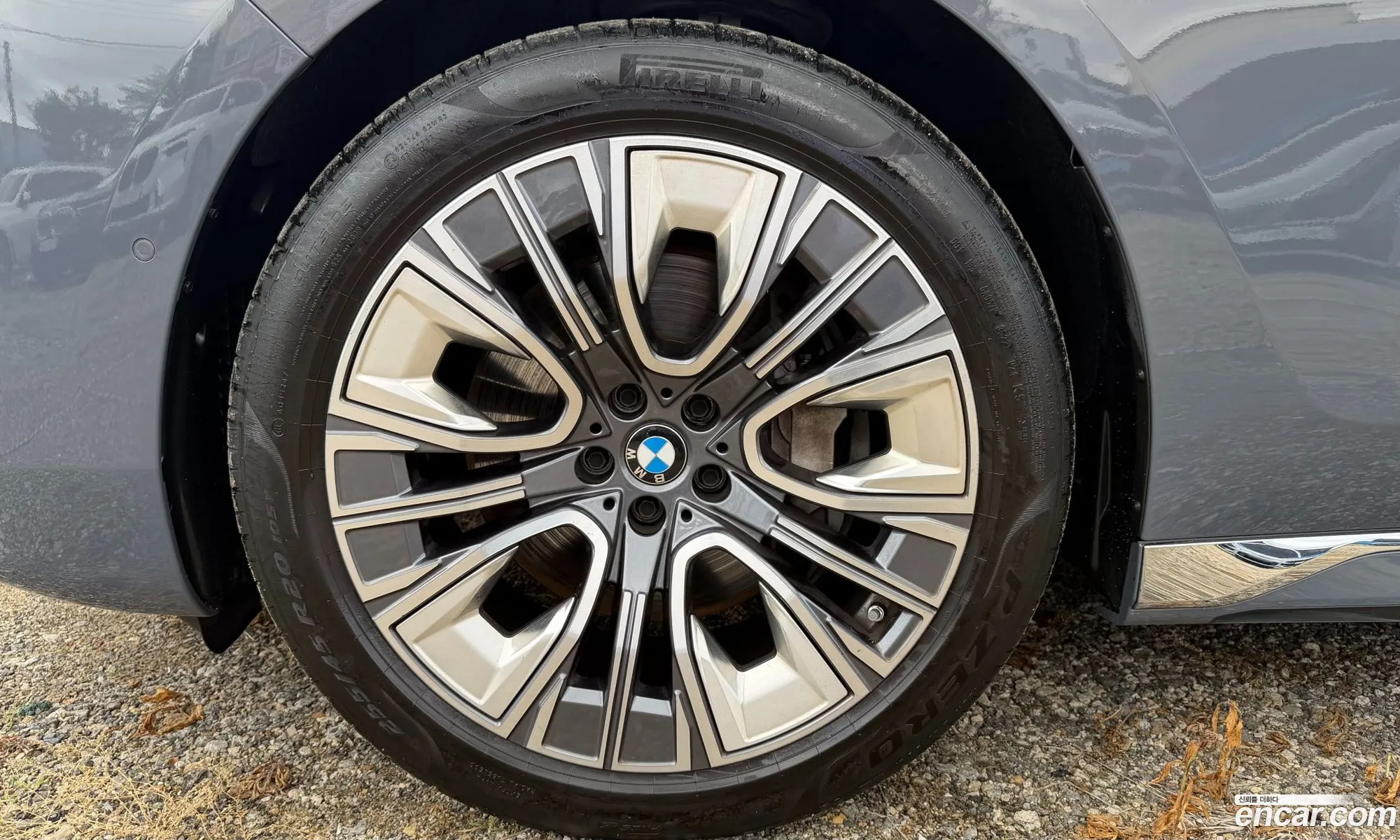BMW 7 Series 2023 — 17
