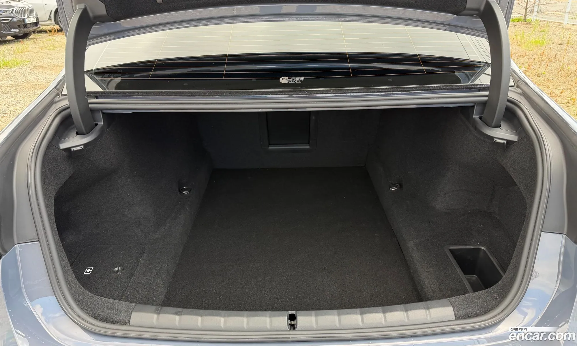 BMW 7 Series 2023 — 7