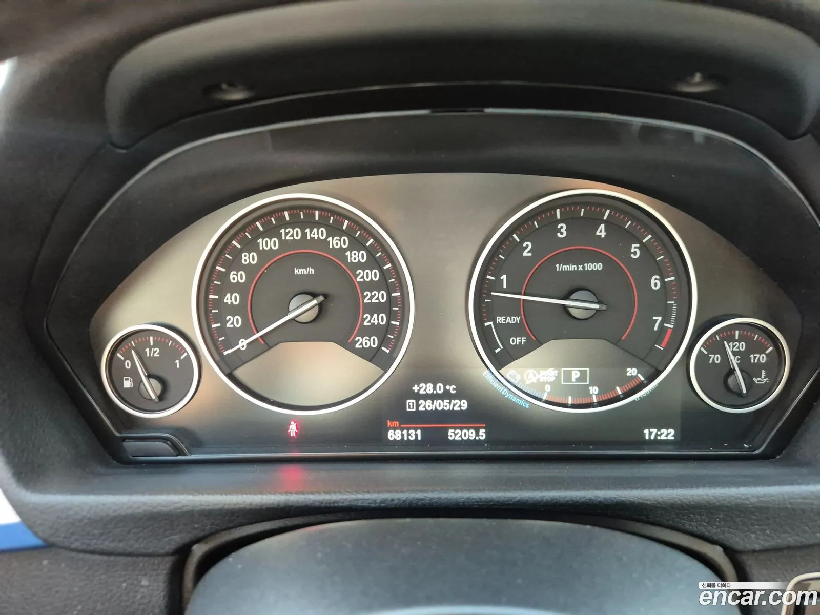 BMW 3 Series 2017 — 12