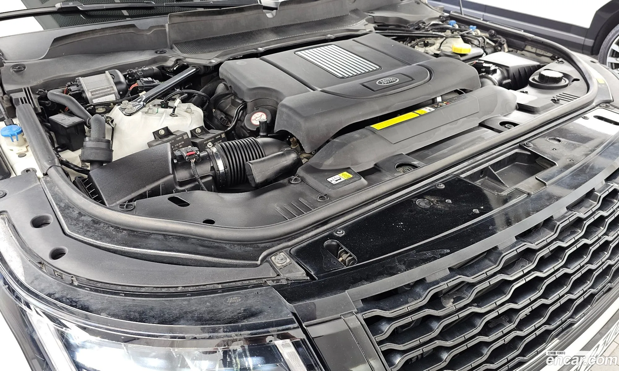 Land Rover Range Rover 2020 — 17