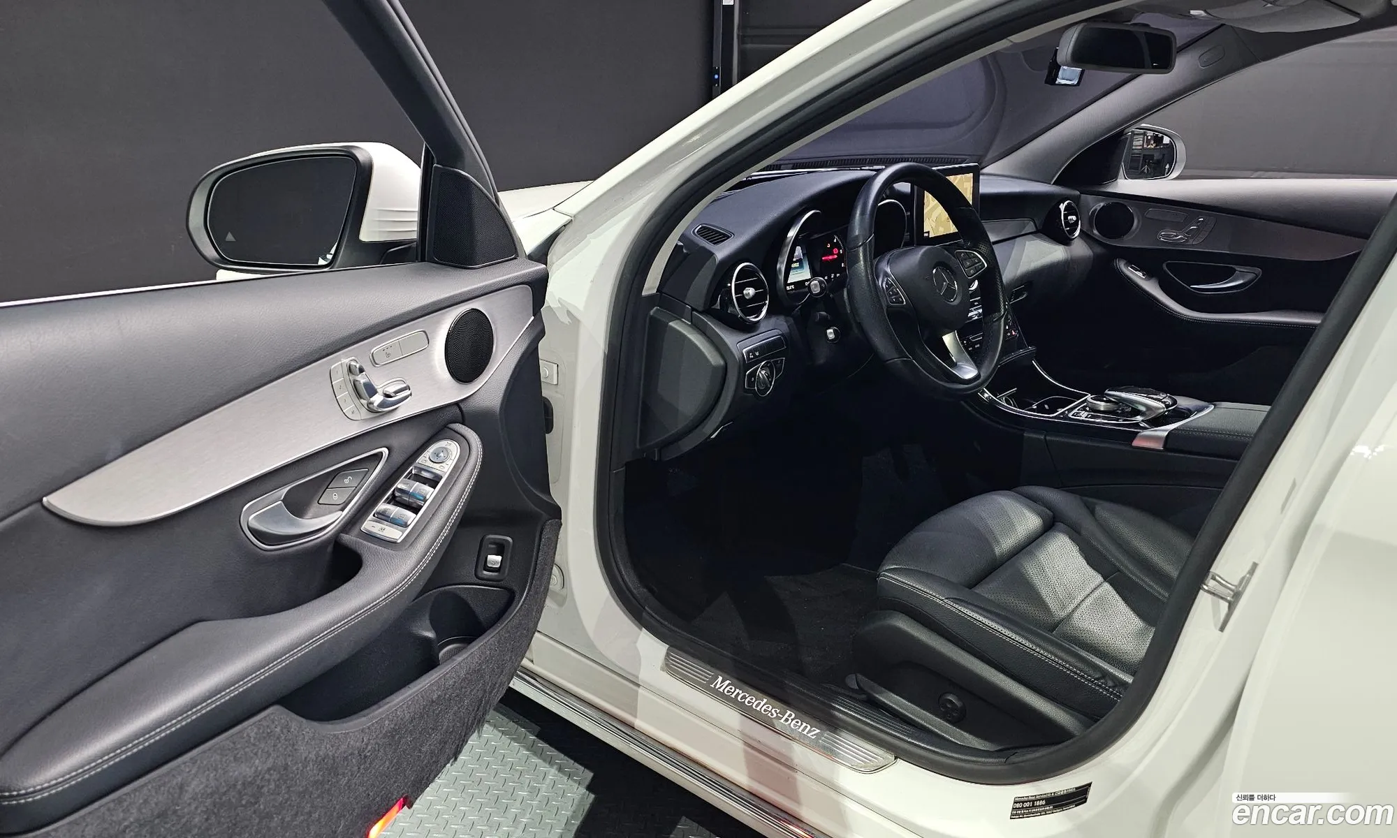 Mercedes-Benz C-Class W205 2017 WDDWF0EB2HR297644 — 4