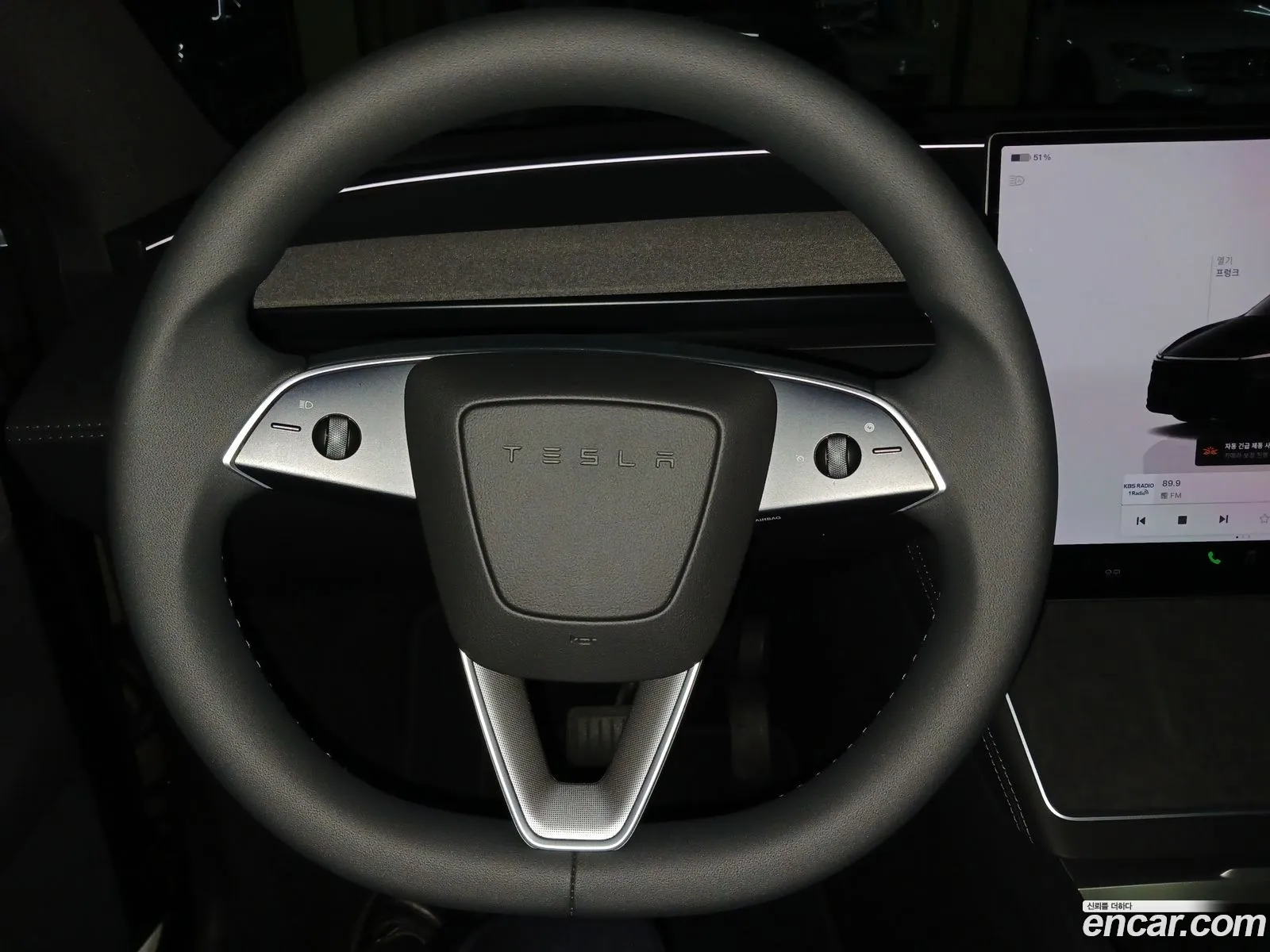 Tesla Model Y 2026 — 19