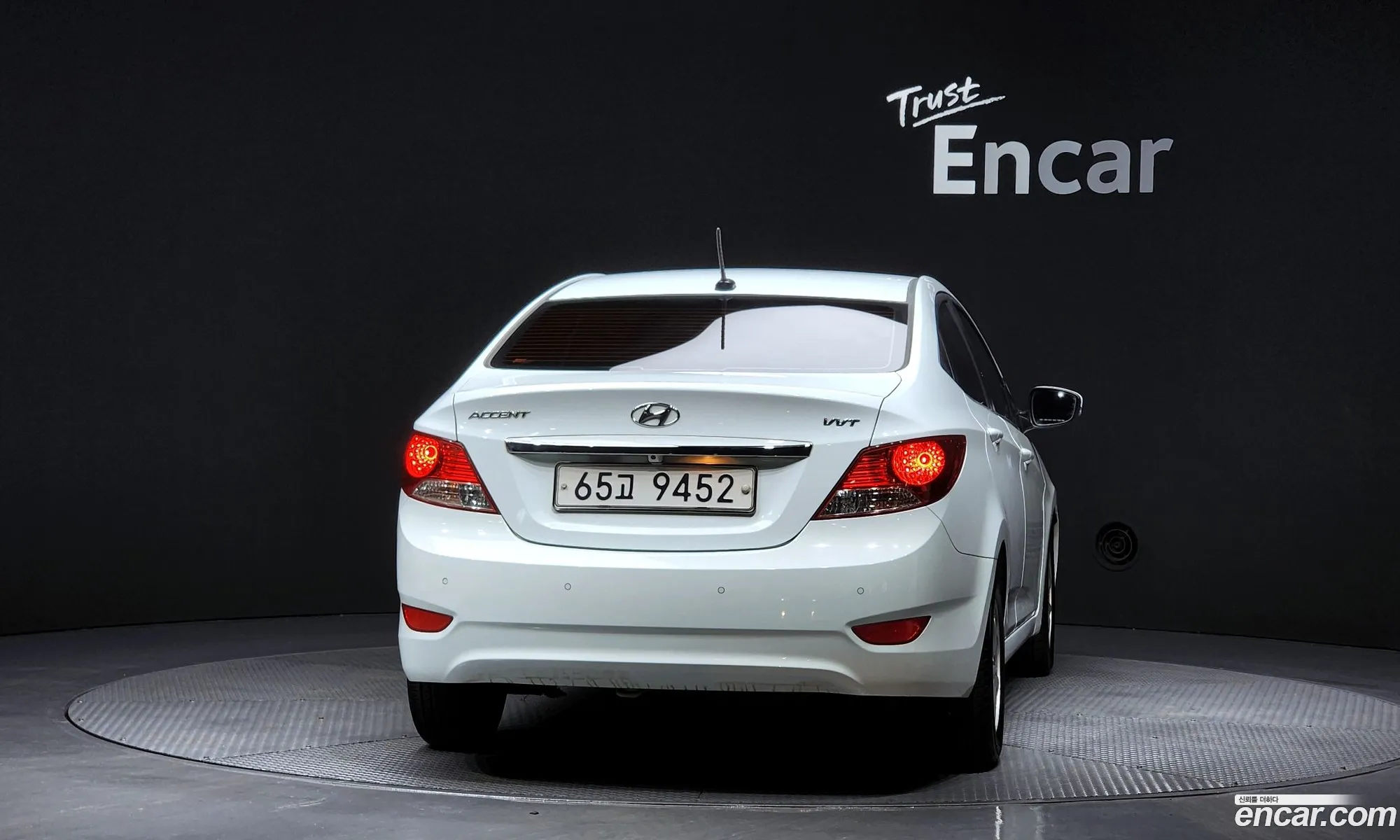 Hyundai Accent 2011 — 2