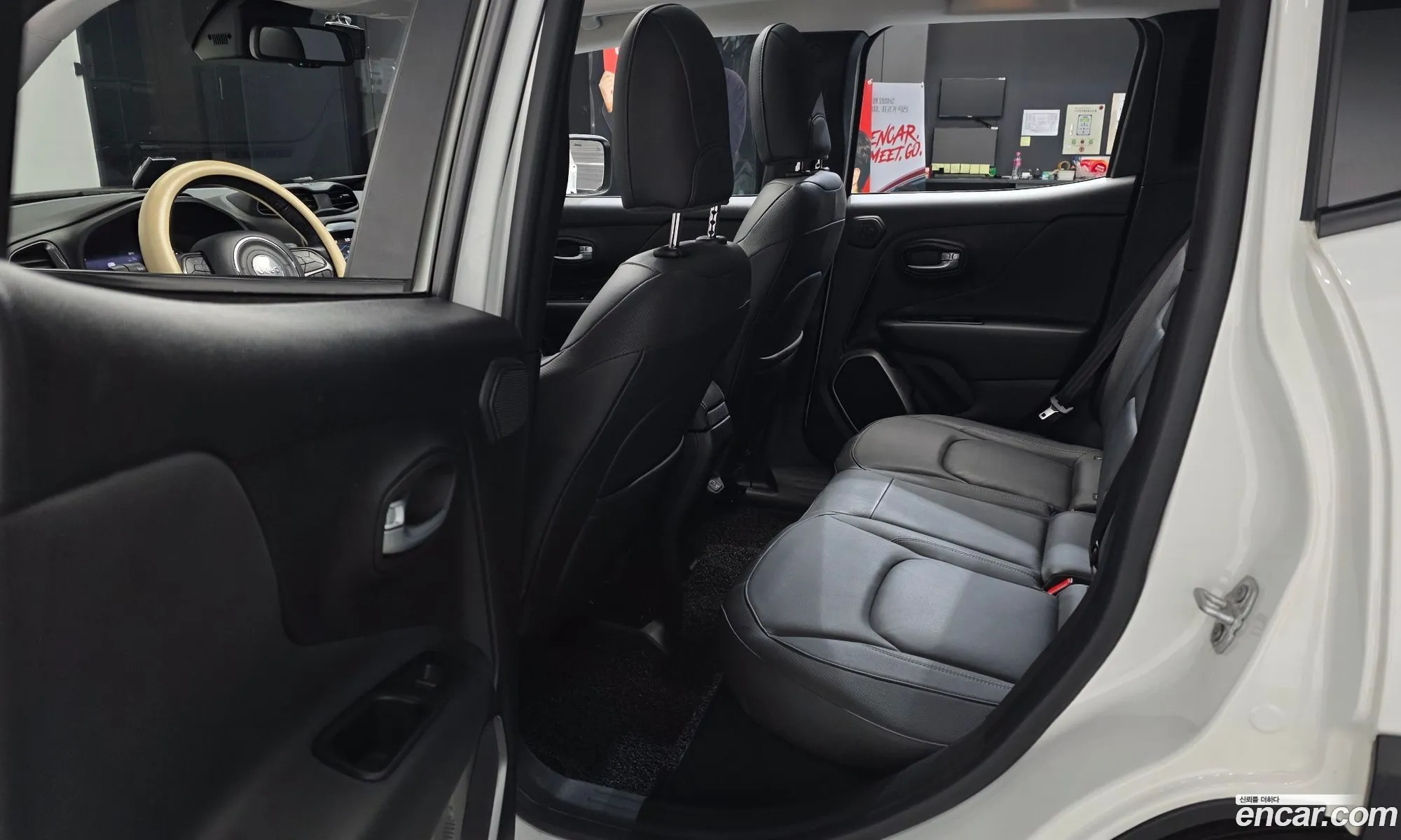 Jeep Renegade 2018 1C4BU0000JPH97331 — 25