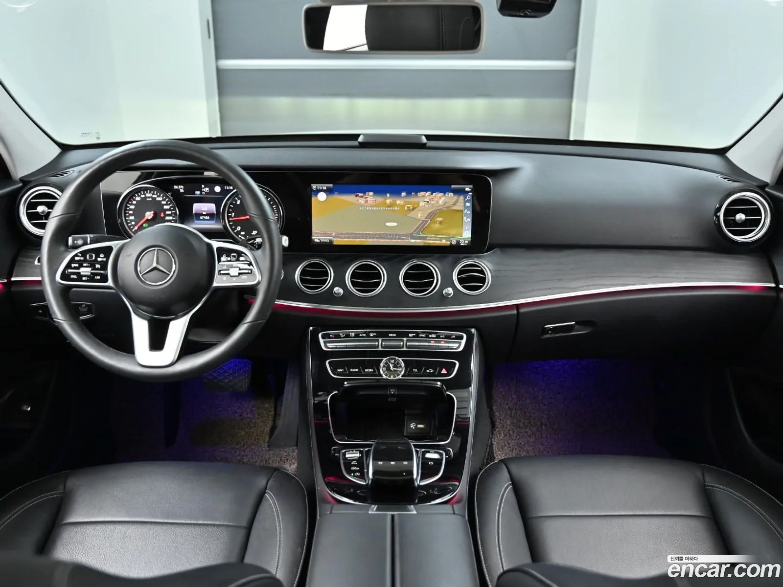 Mercedes-Benz E-Class W213 2018 — 15