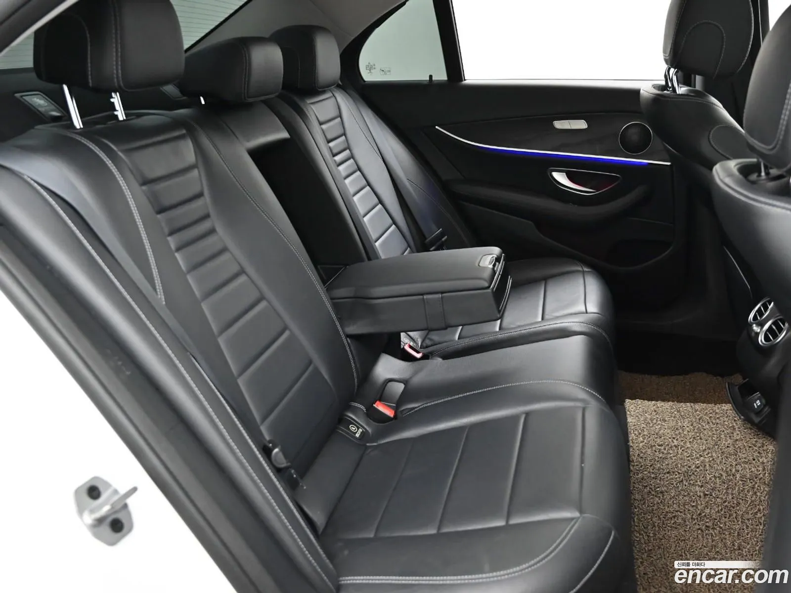 Mercedes-Benz E-Class W213 2018 — 11