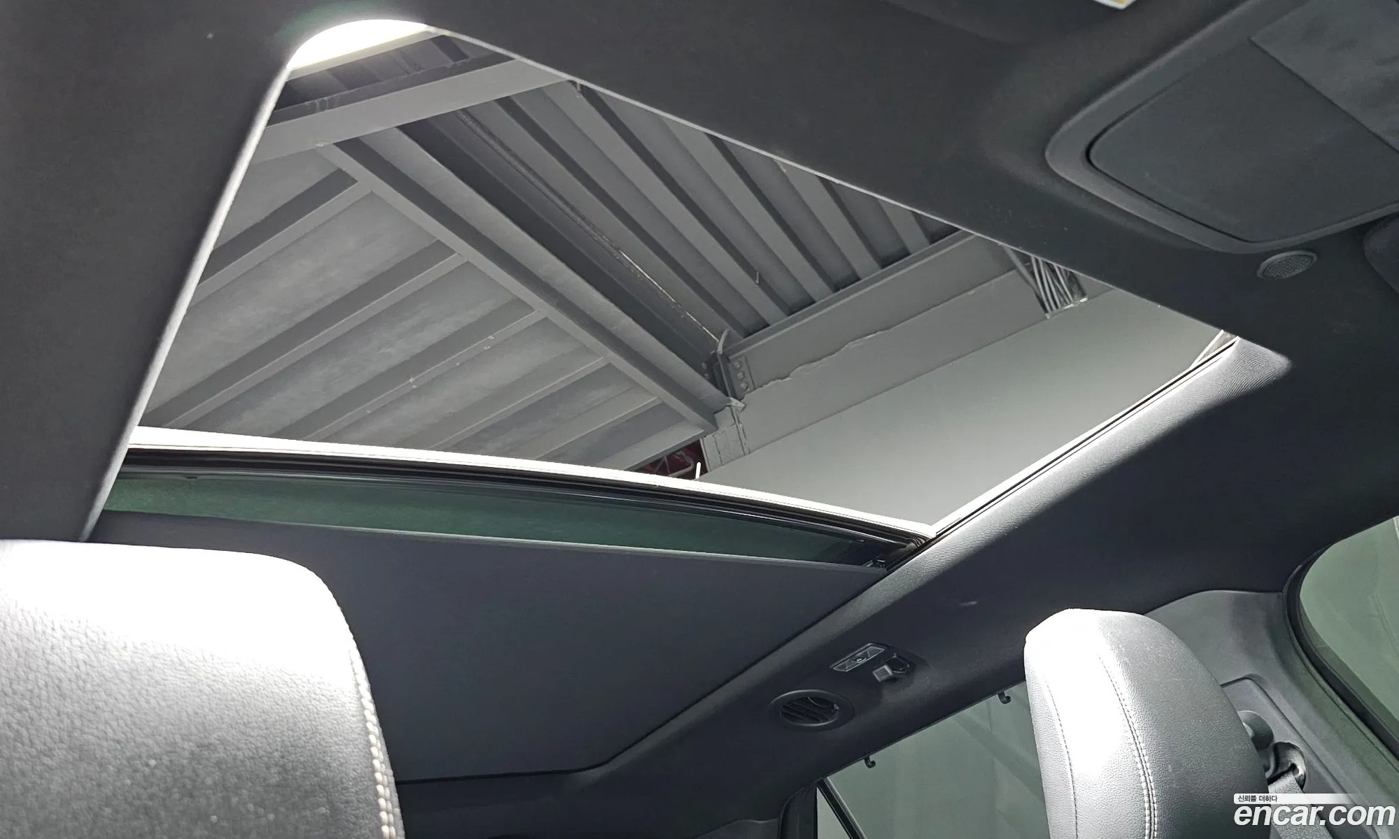 Ford Explorer 6th Gen 2020 1FMSK8FH8LGA86728 — 17