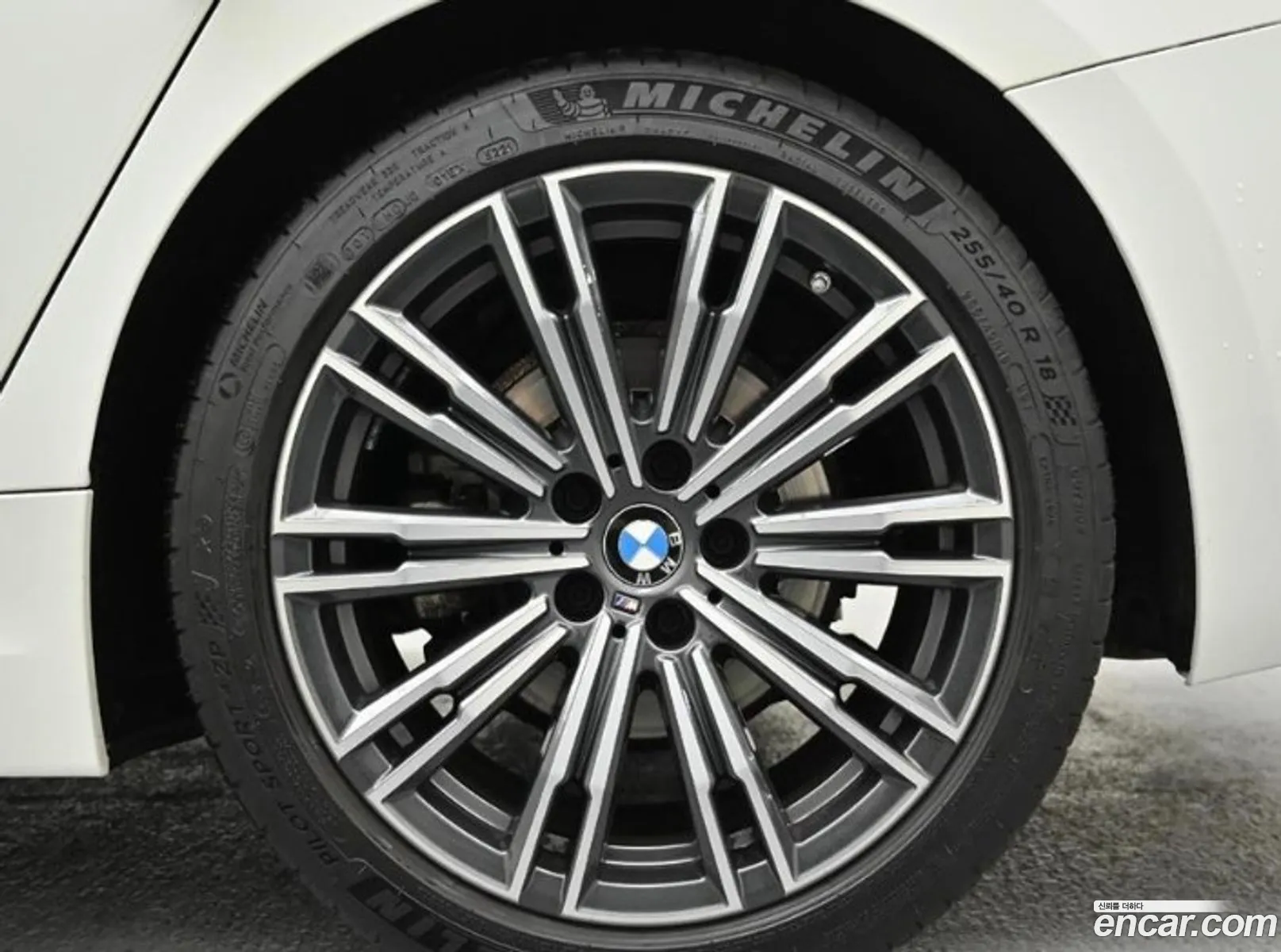 BMW 3 Series 2022 — 11