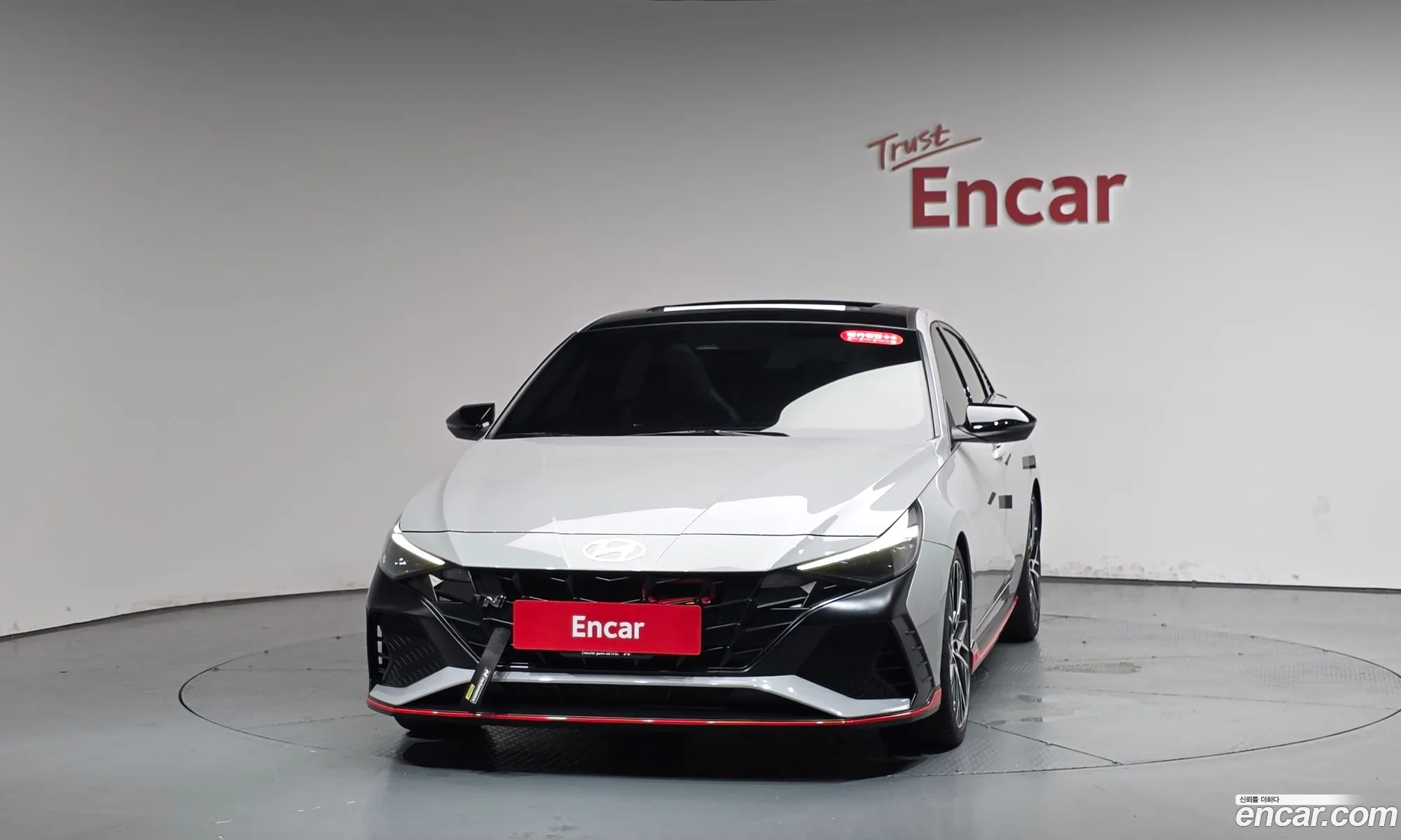 Hyundai Elantra 2023 — 2