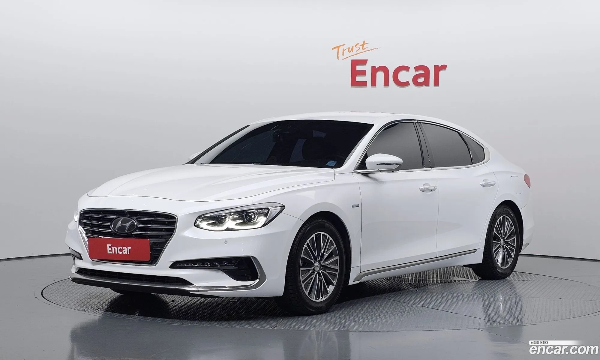 Hyundai Grandeur IG Hybrid 2017 — 4