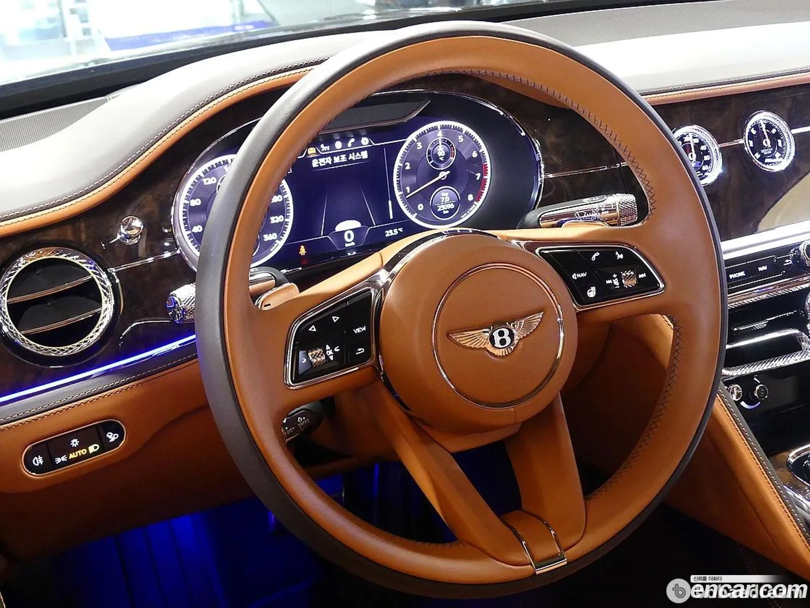 Bentley Flying Spur 2023 — 8