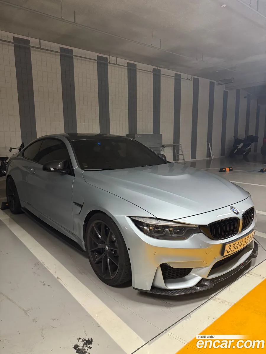 BMW M4 2018 — 11