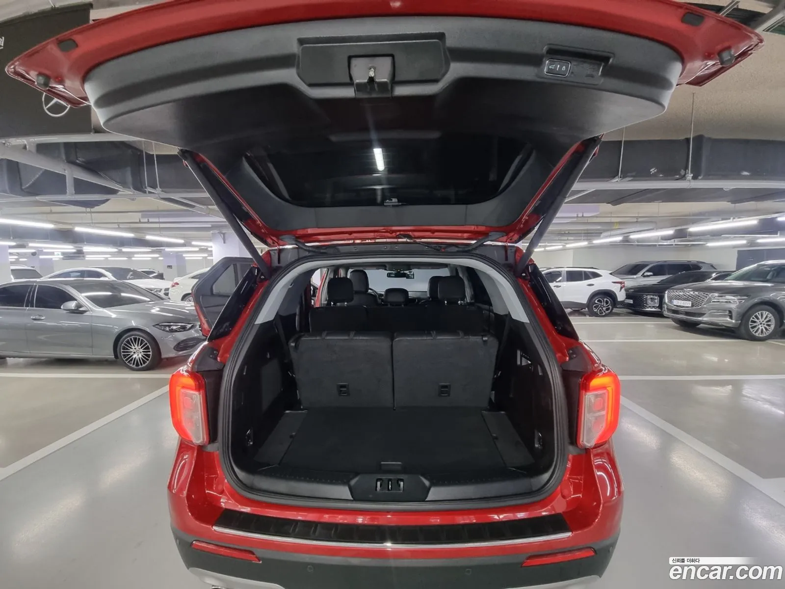 Ford Explorer 6th Gen 2021 — 2