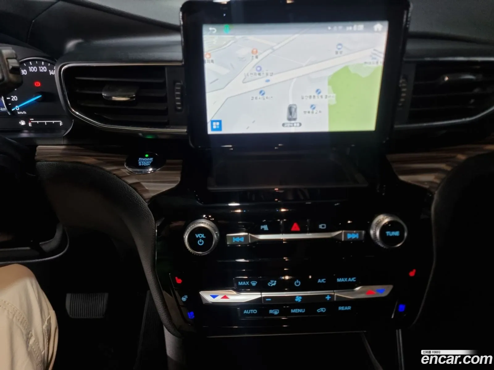 Ford Explorer 6th Gen 2021 — 5