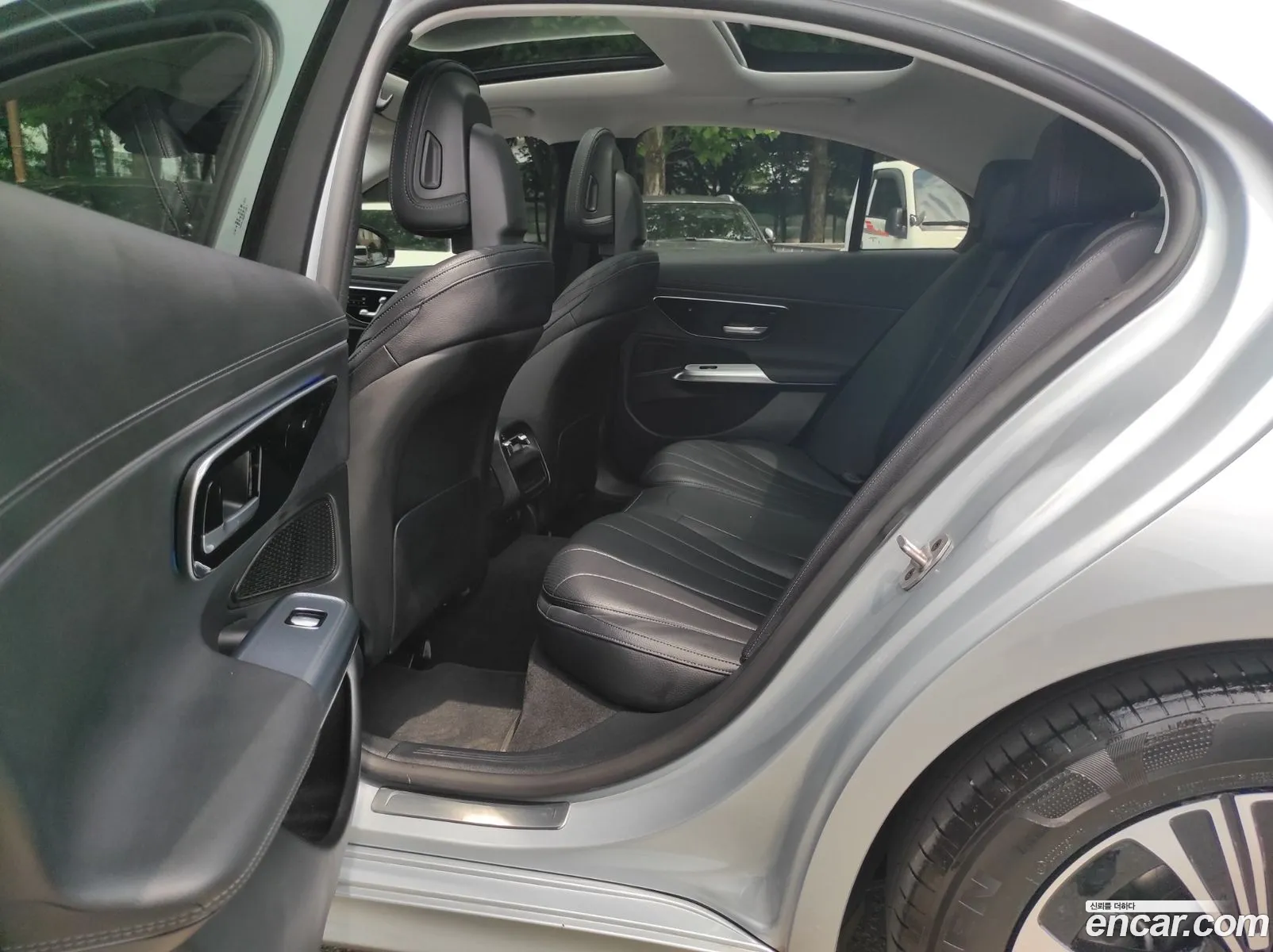 Mercedes-Benz E-Class W214 2024 — 20