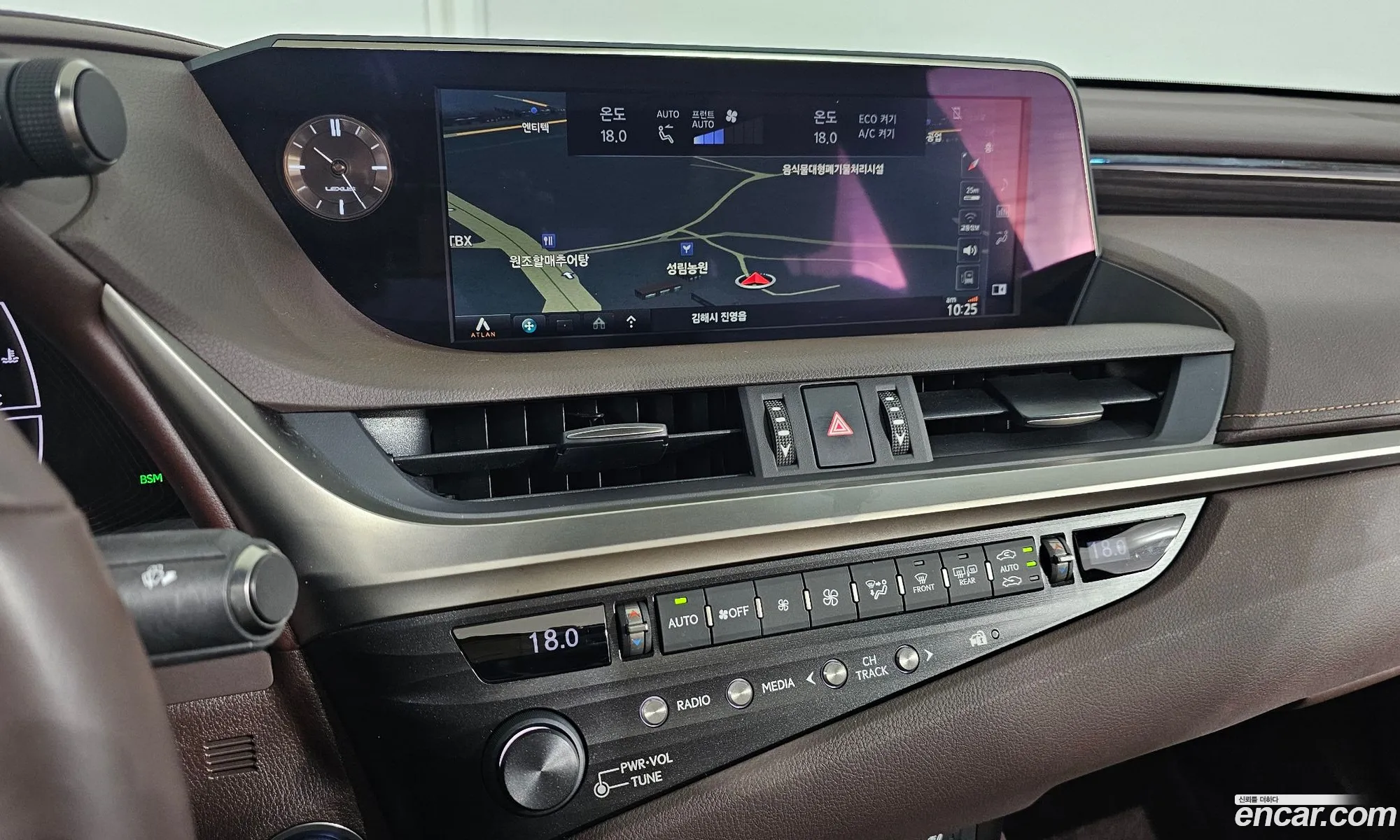 Lexus ES300h 7th Gen 2019 — 19