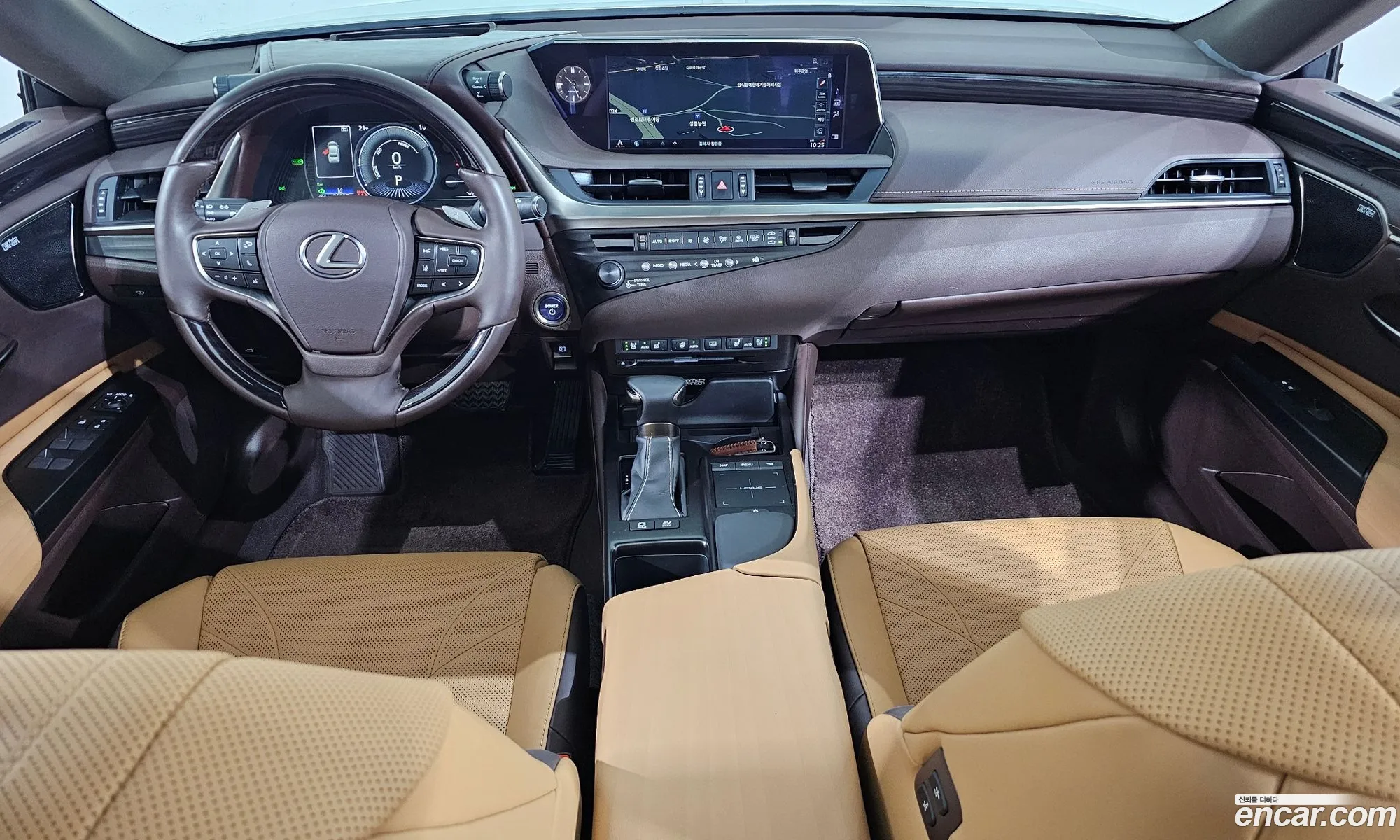 Lexus ES300h 7th Gen 2019 — 5
