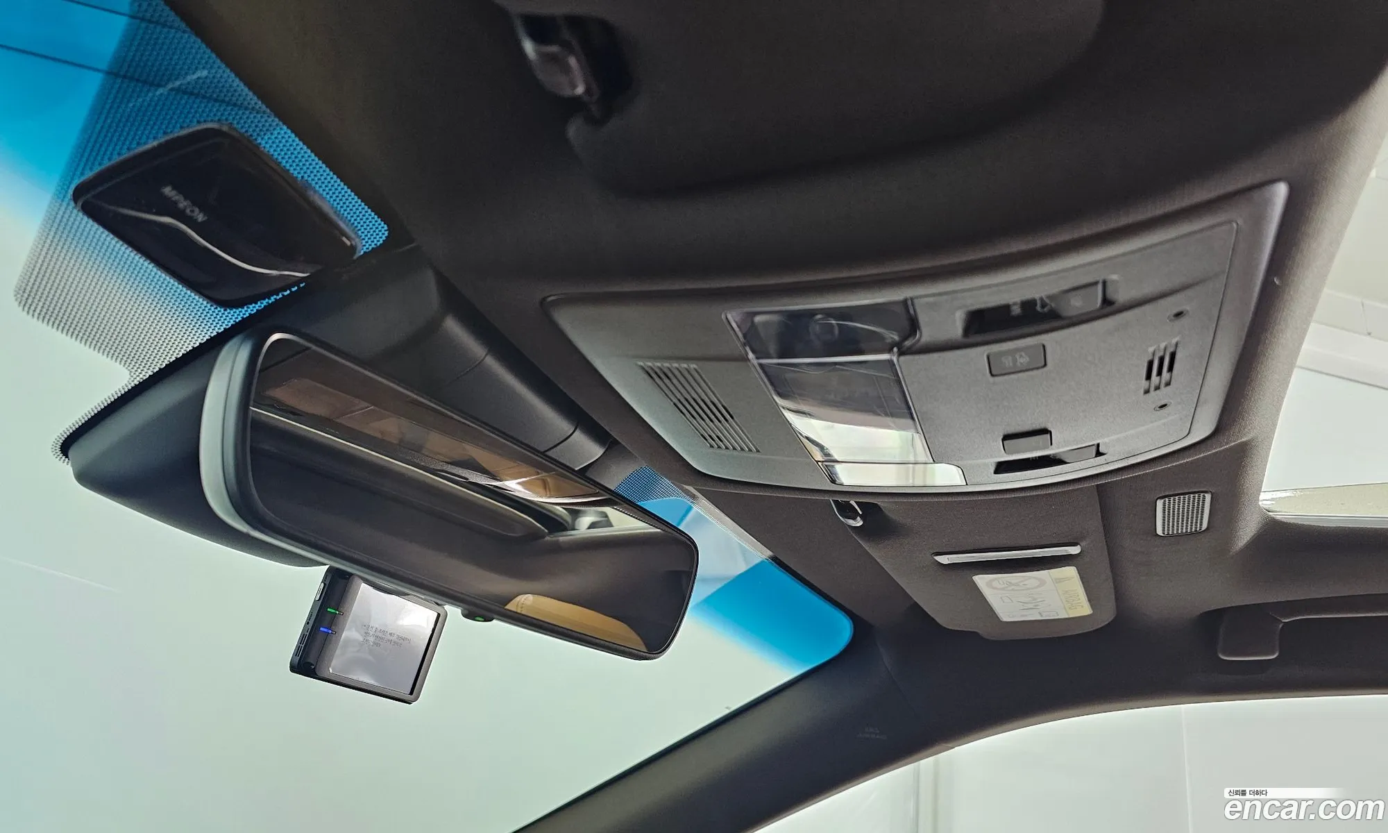 Lexus ES300h 7th Gen 2019 — 15