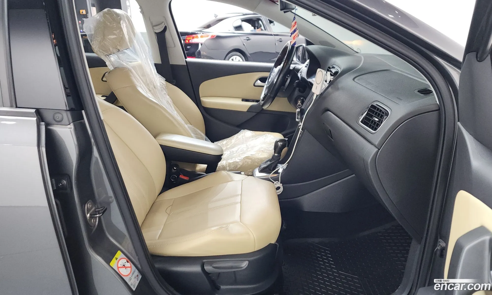 Volkswagen Polo 2014 — 3