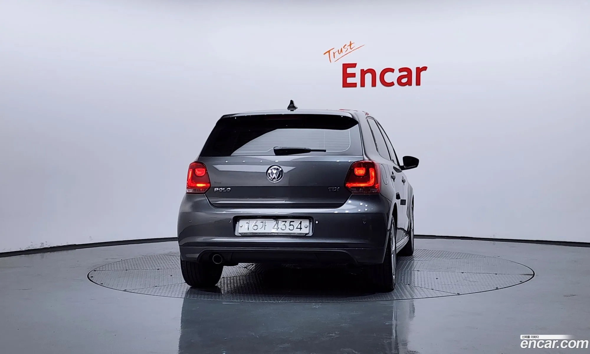 Volkswagen Polo 2014 — 18